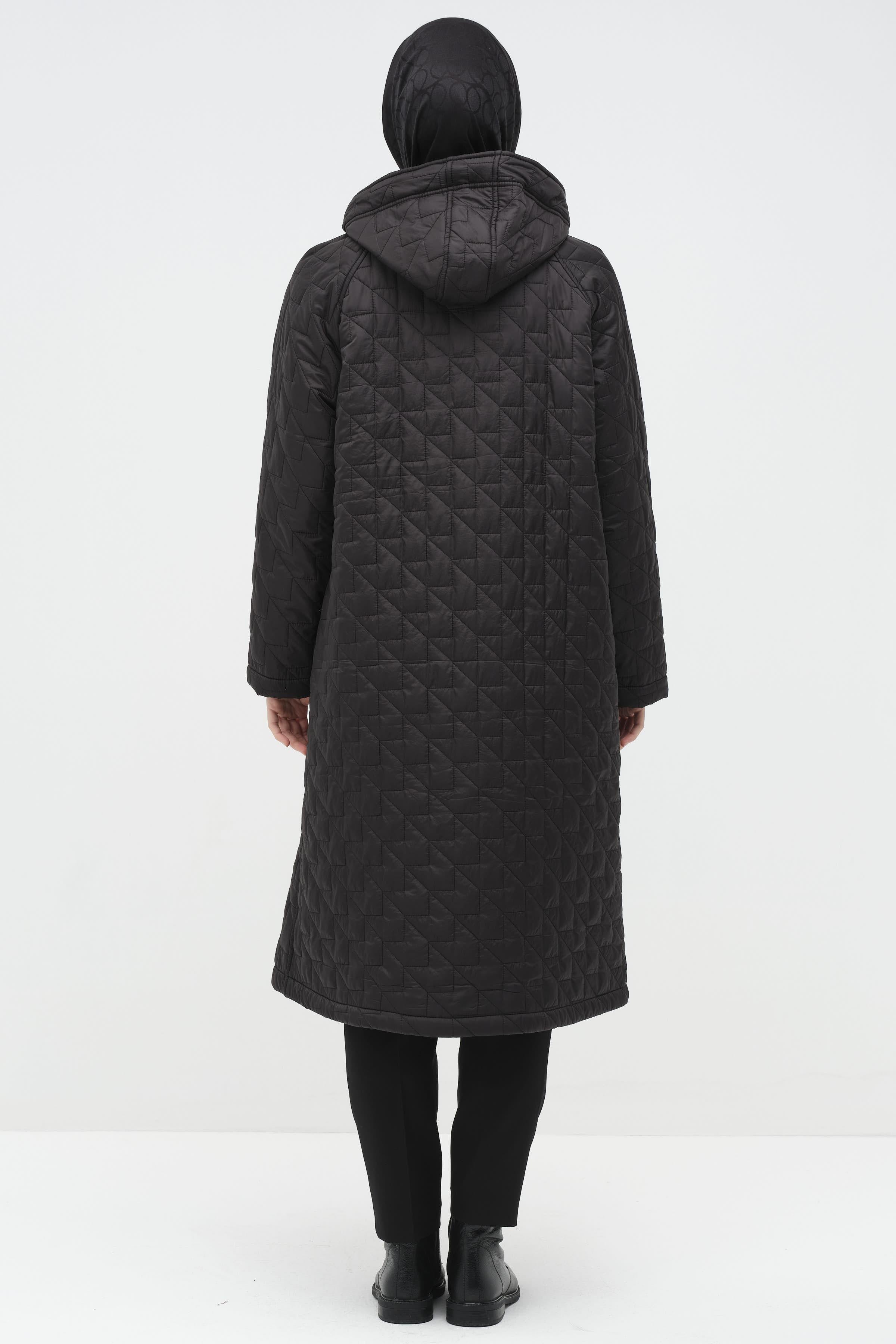 Kapüşonlu Kapitone Kaban - Siyah TUGBA