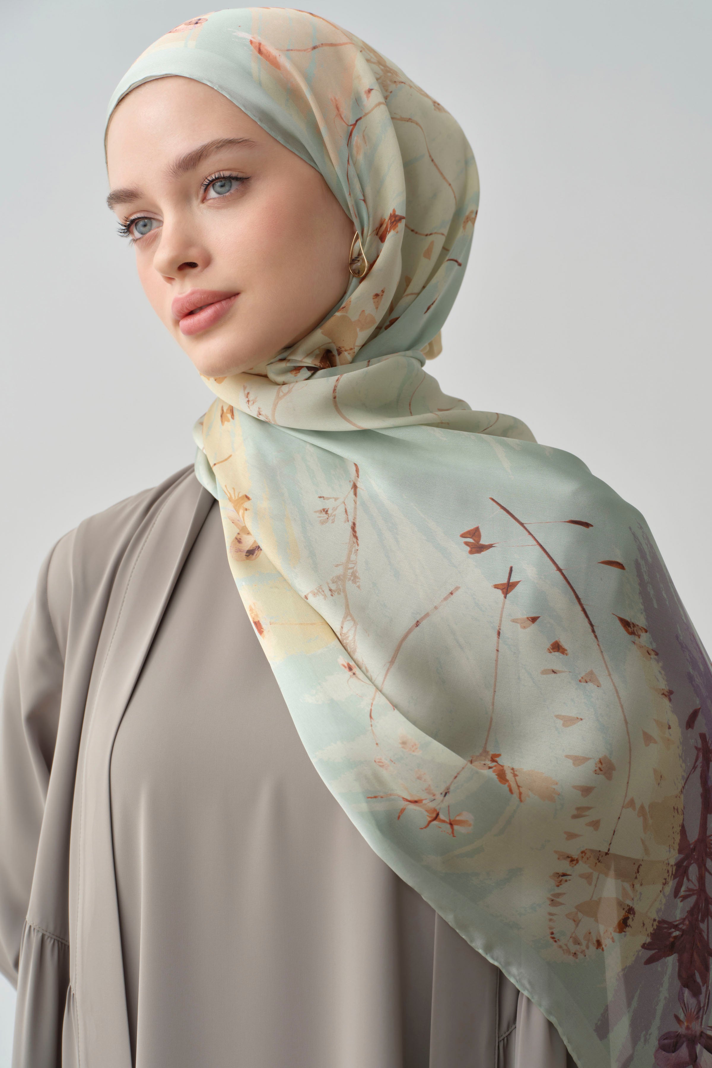 Kardelen Şifon İpek Şal - Su Yeşili TUGBA