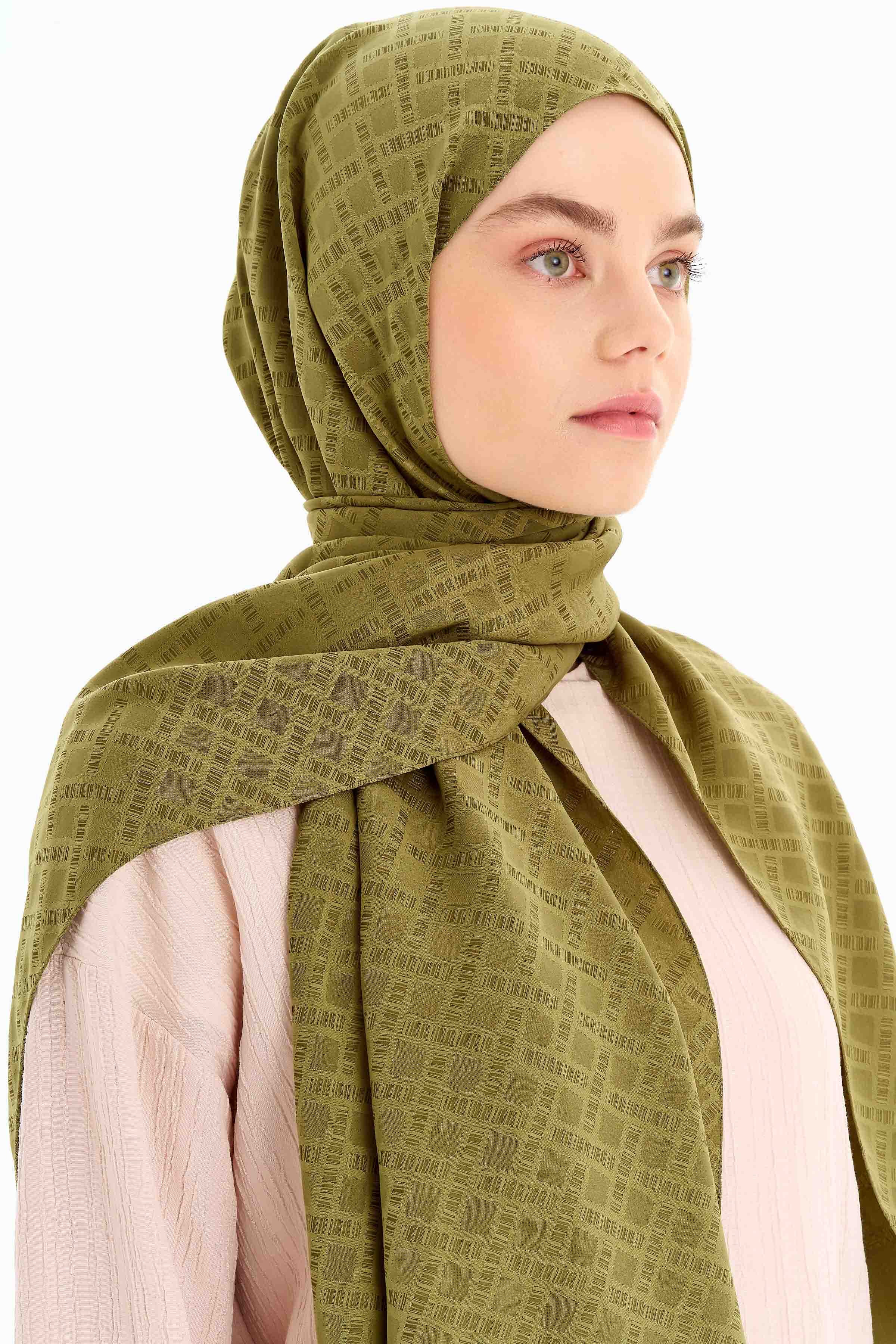 Kare Desen Capri Şal - Haki TUGBA