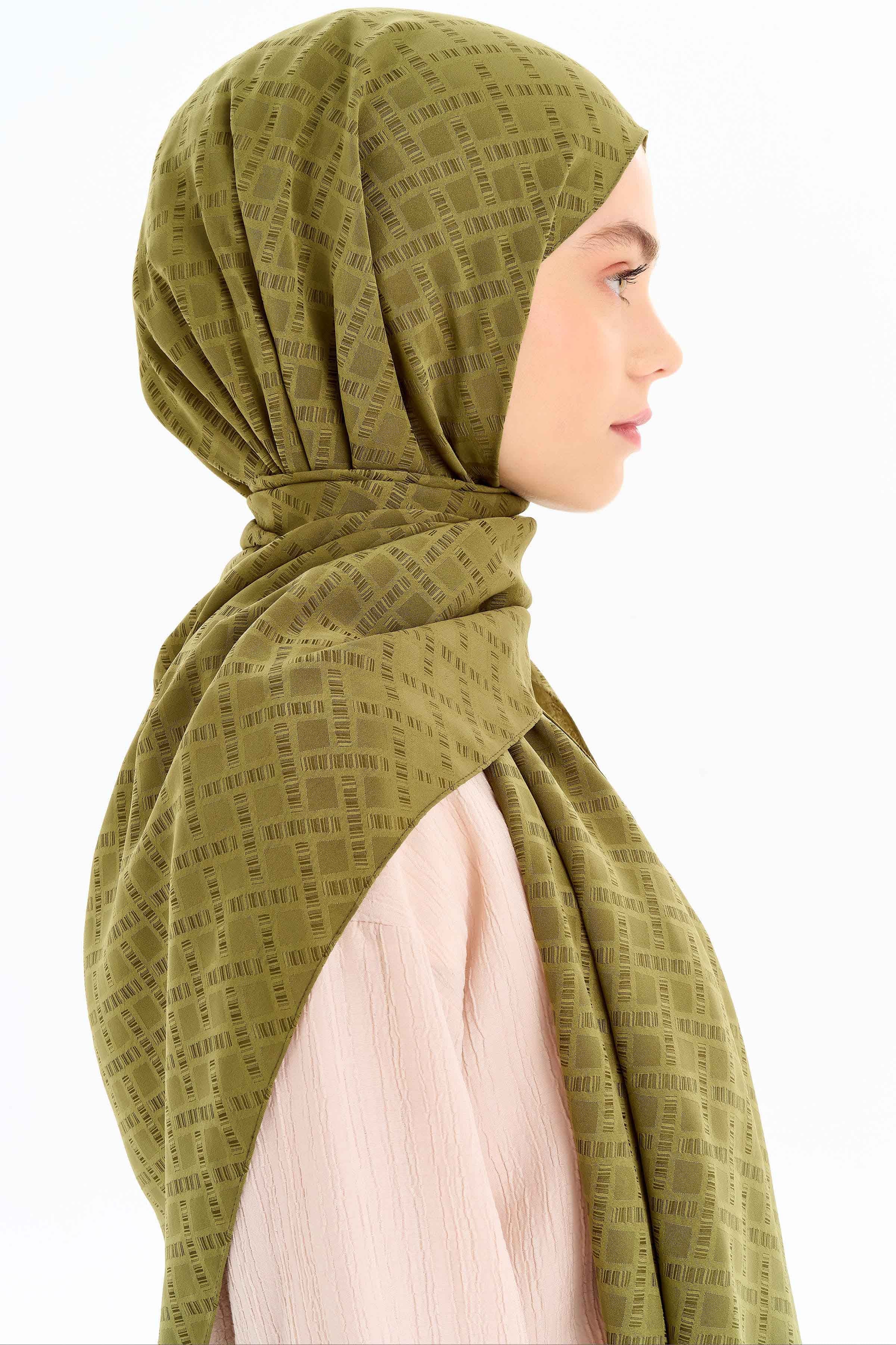 Kare Desen Capri Şal - Haki TUGBA
