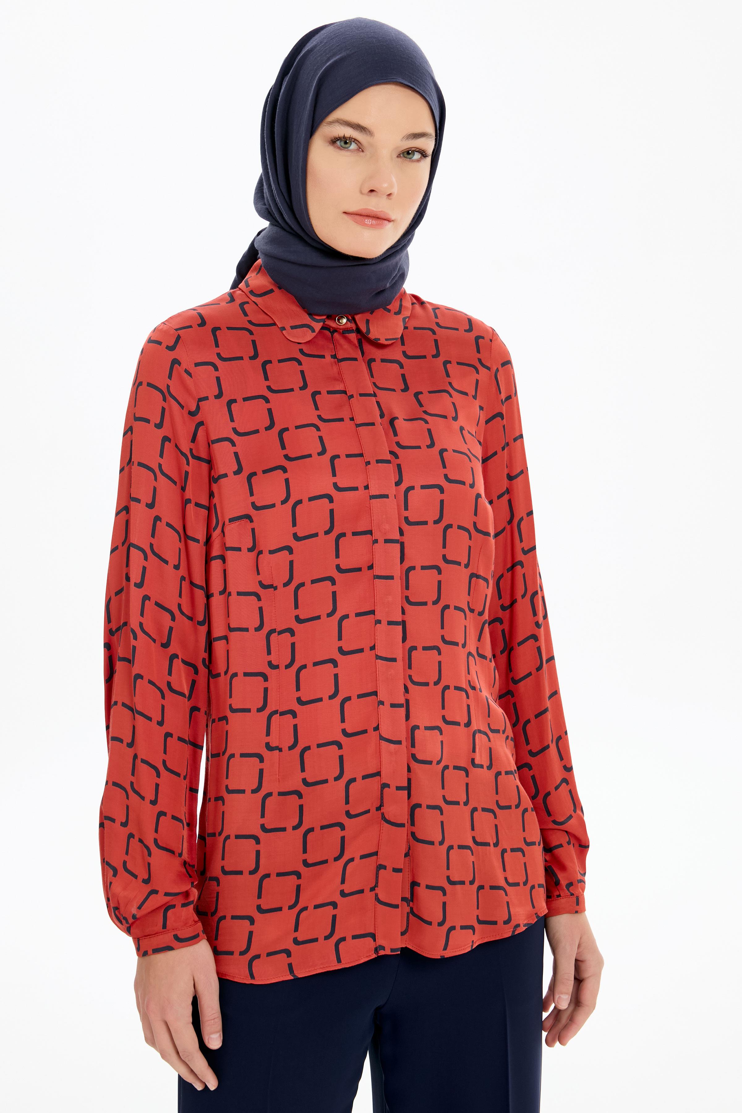 Kare Desenli Bebe Yakalı Gömlek - Mercan TUGBA