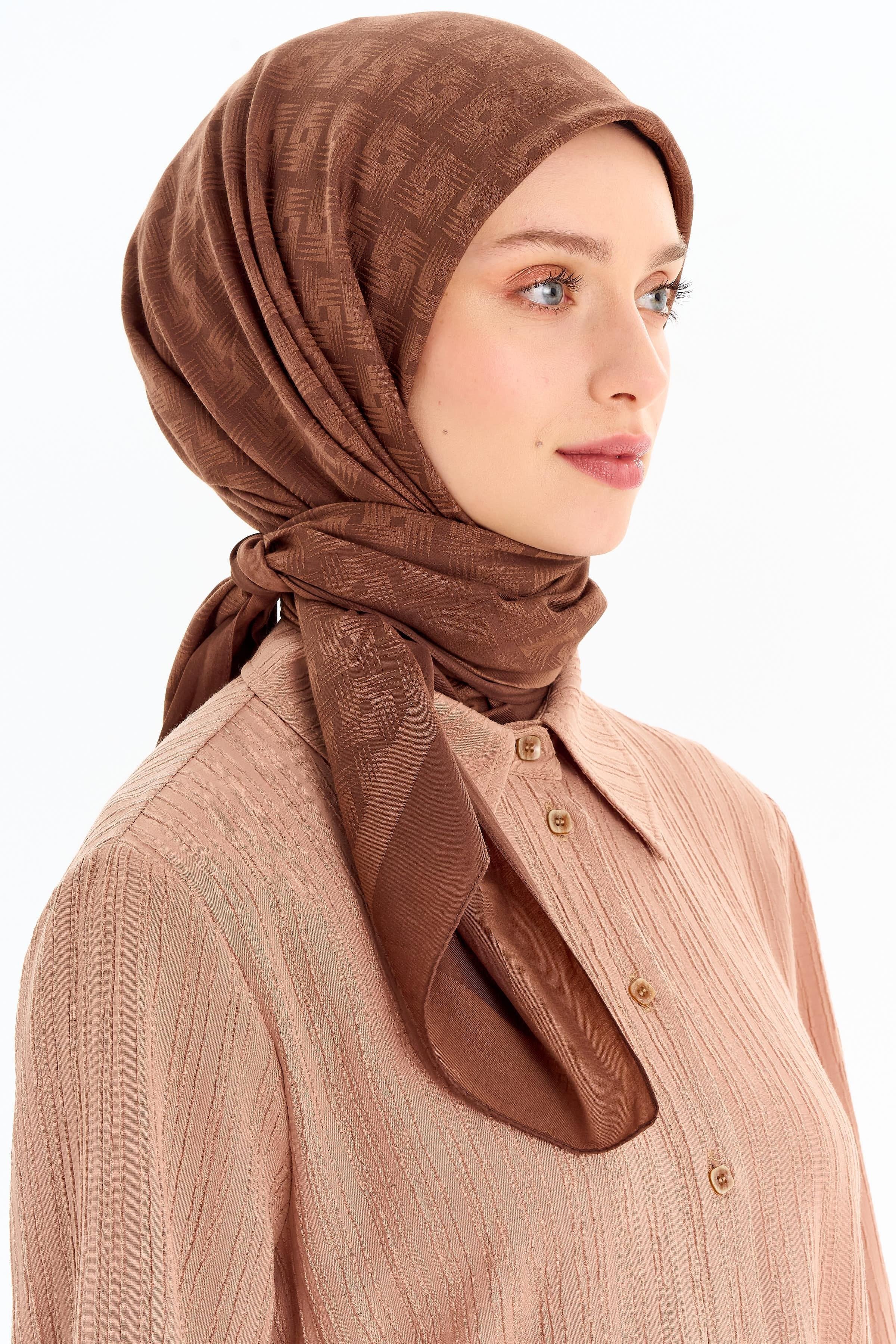 Geometrik Desen Pamuk Eşarp - Açık Kahve TUGBA