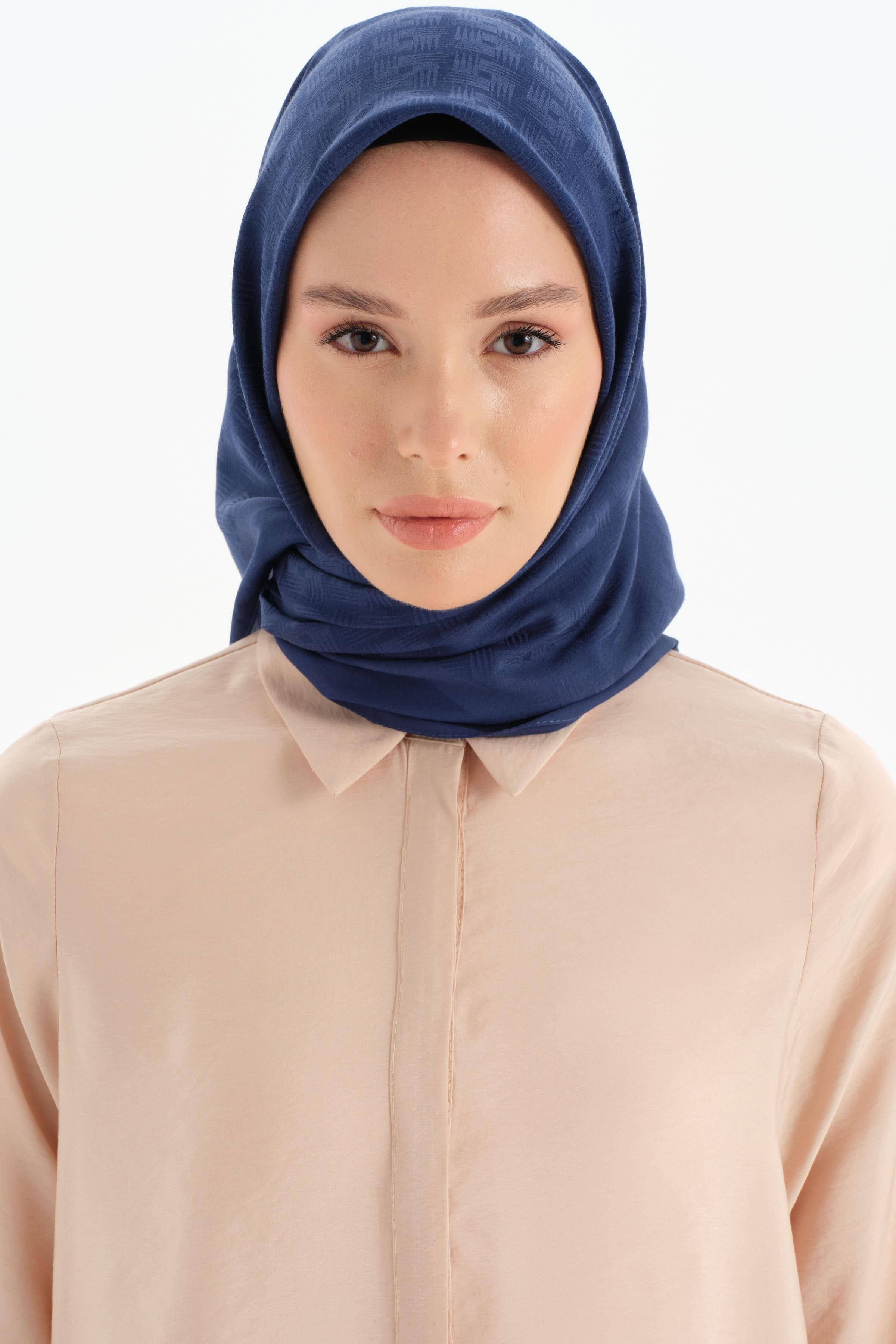 Geometrik Desen Pamuk Eşarp - Lacivert TUGBA