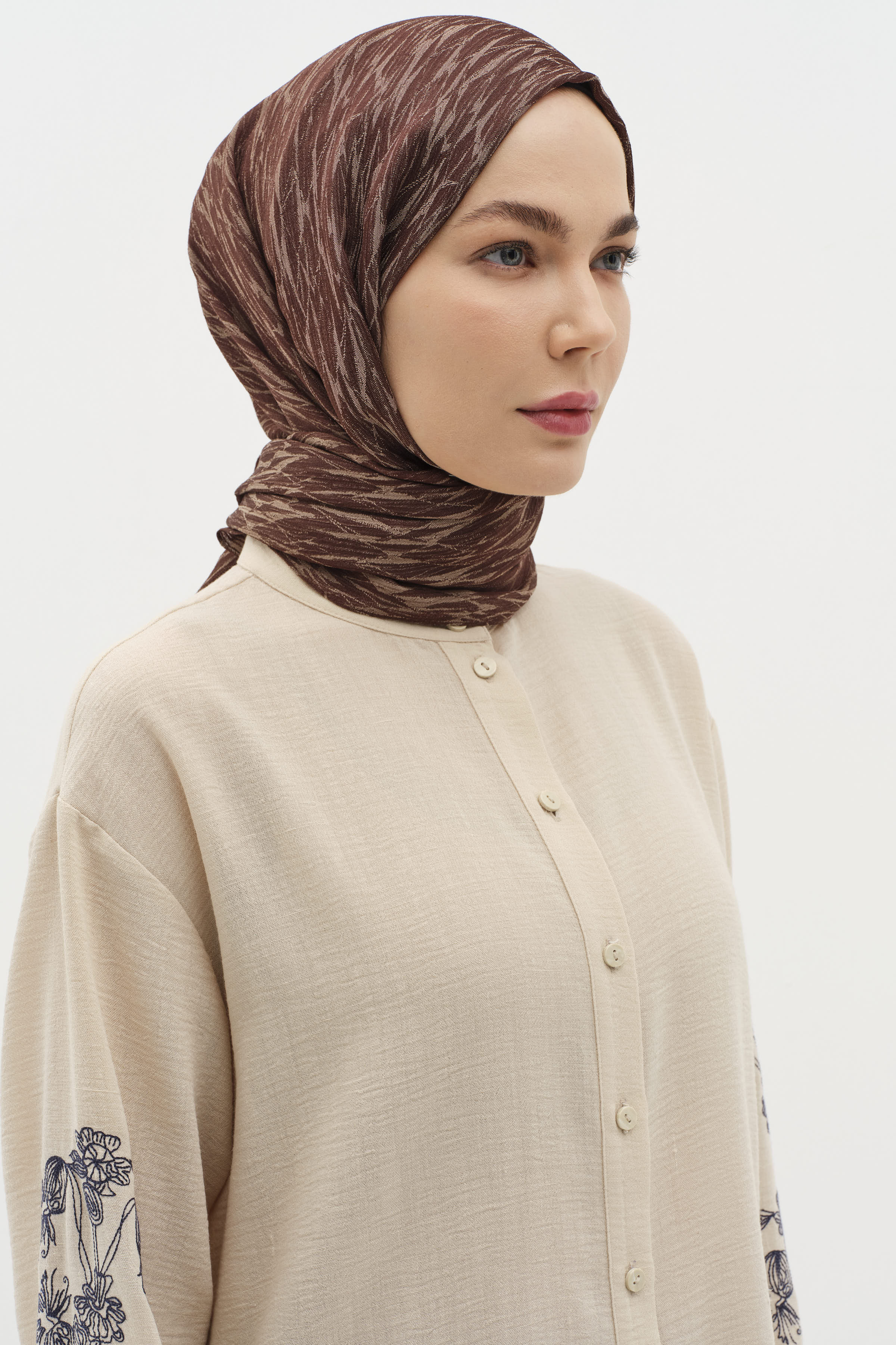 Karışık Desenli Floş Şal - Kahve TUGBA