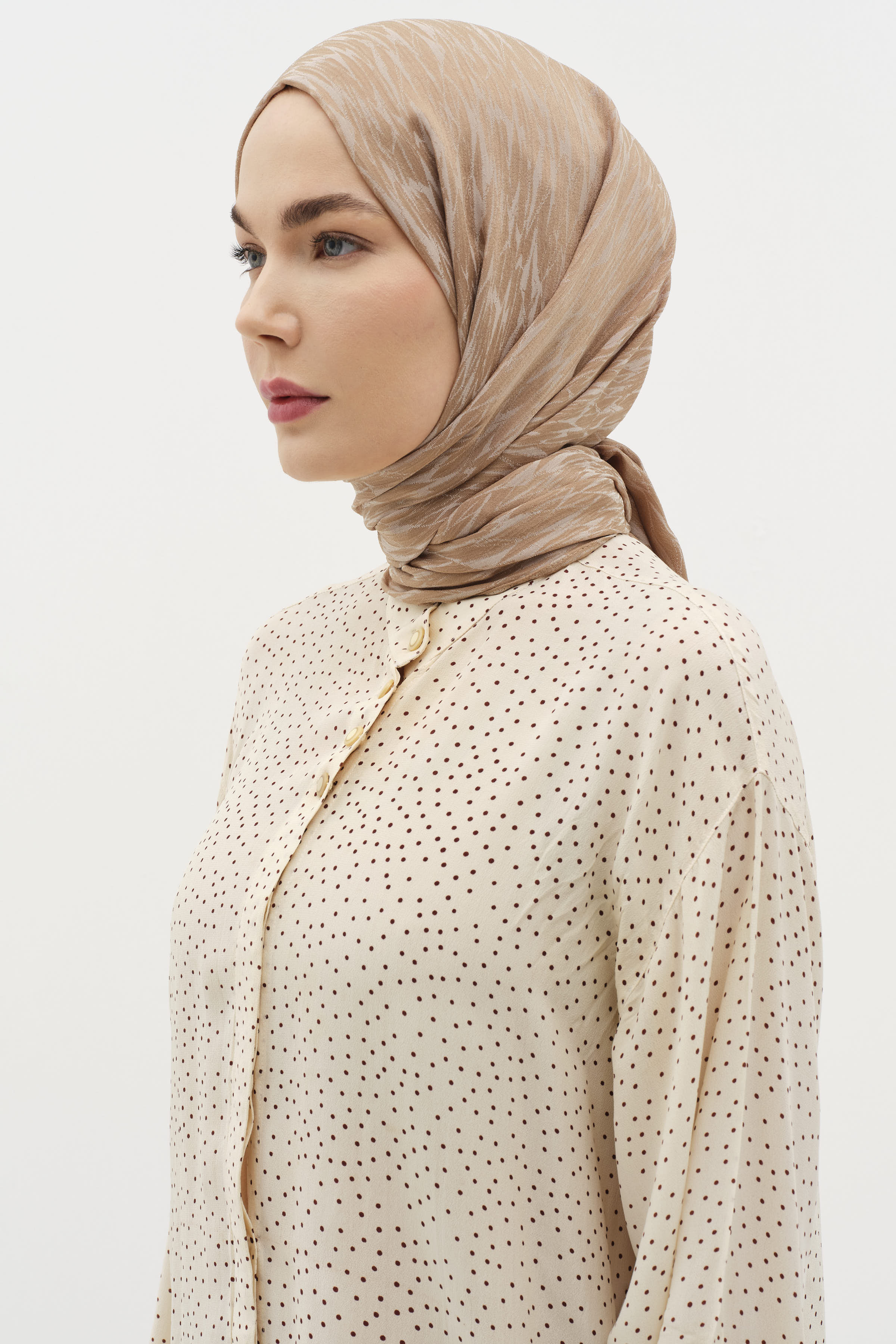 Karışık Desenli Floş Şal - Vizon TUĞBA