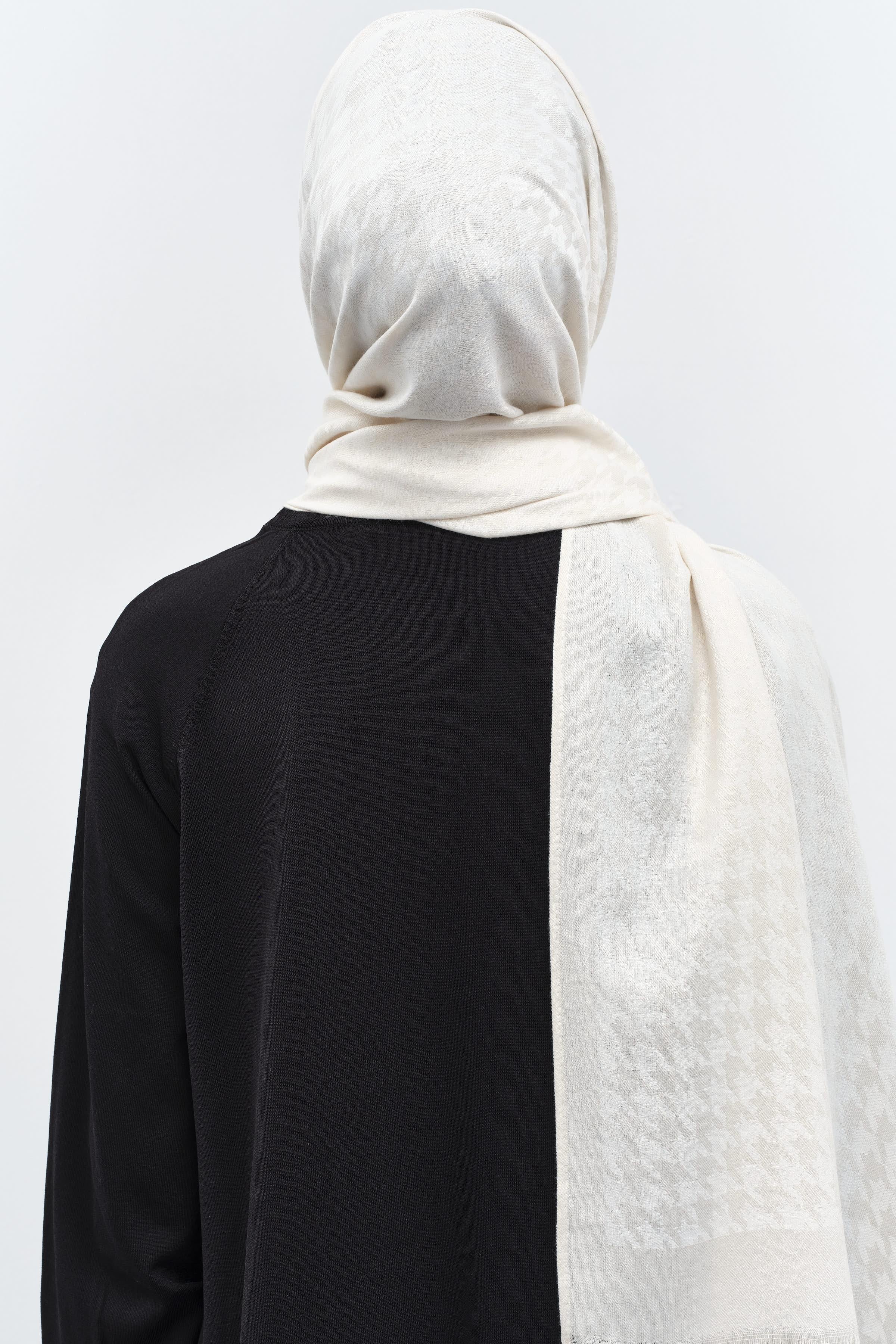 Kazayağı Desen Viskon Şal - Ekru TUGBA