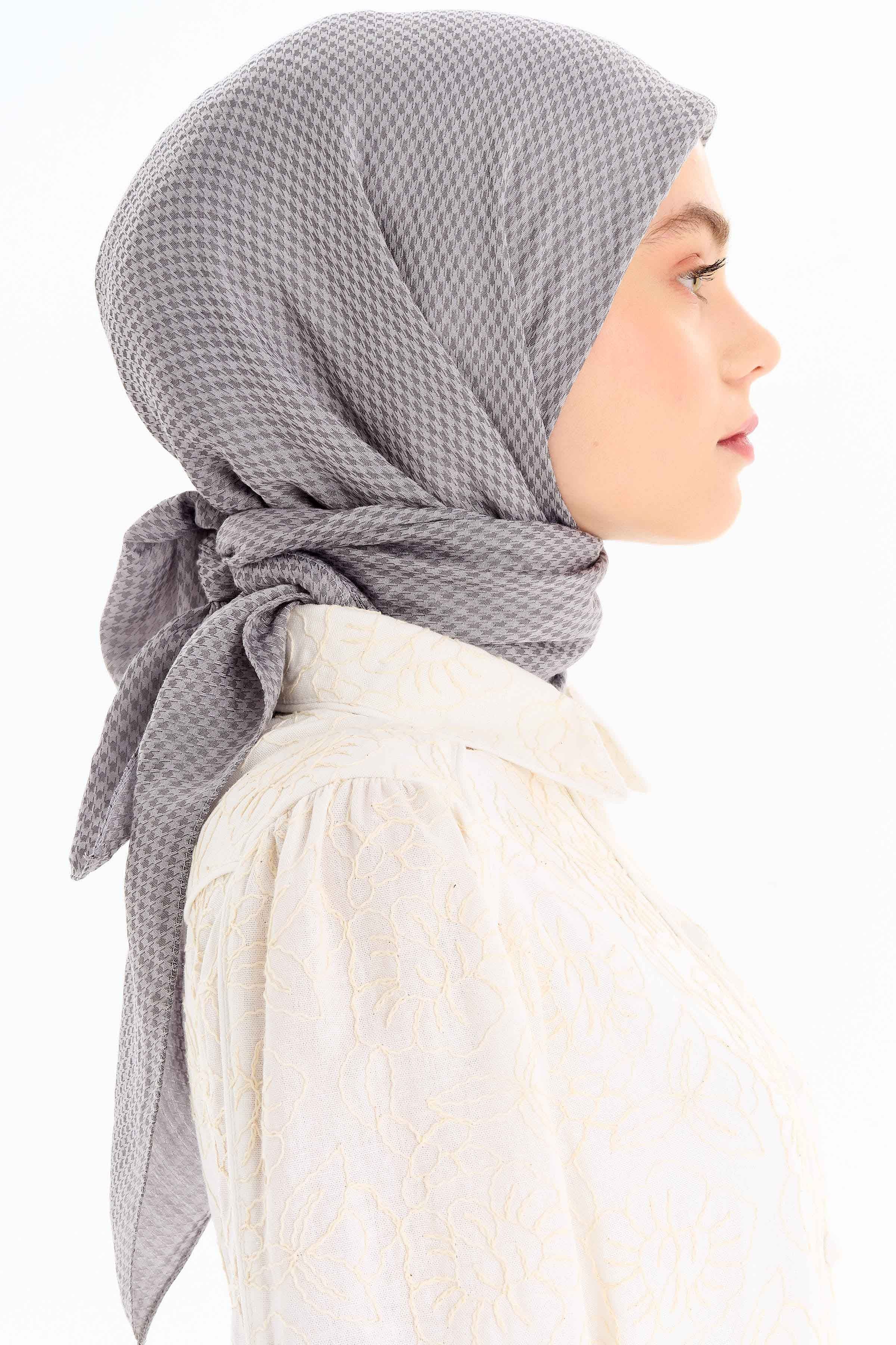 Kazayağı Desen Viskon Eşarp - Gri TUGBA