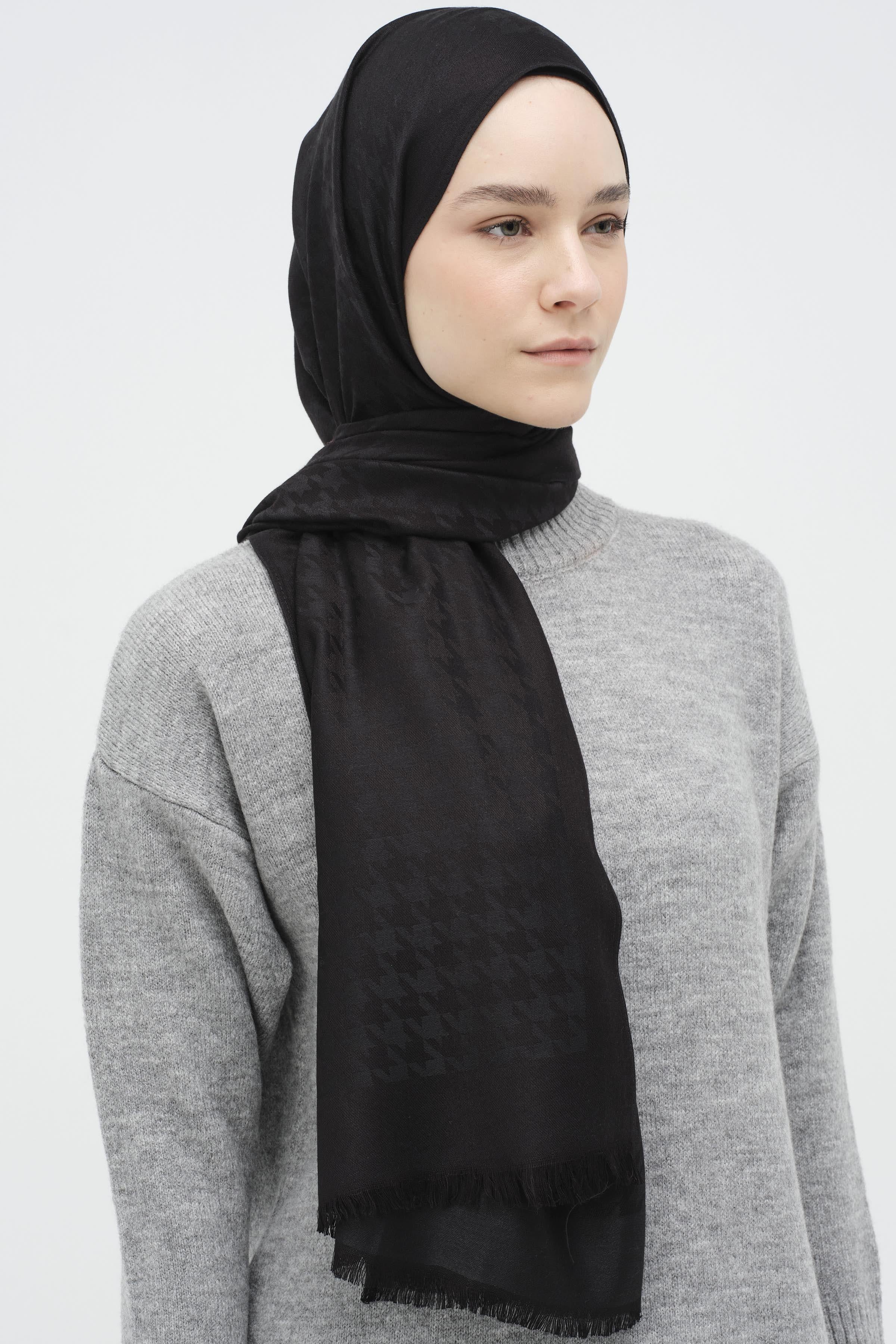 Kazayağı Desen Viskon Şal - Siyah TUGBA