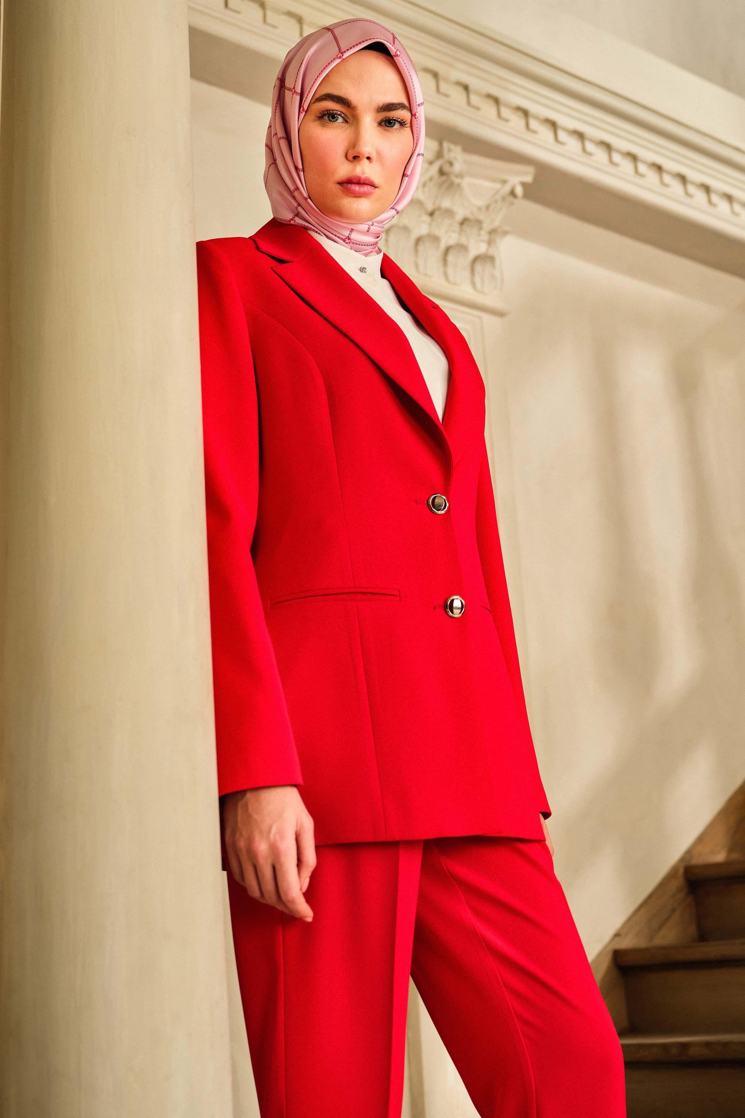 Kemer Detaylı Pantolon - Kırmızı TUGBA