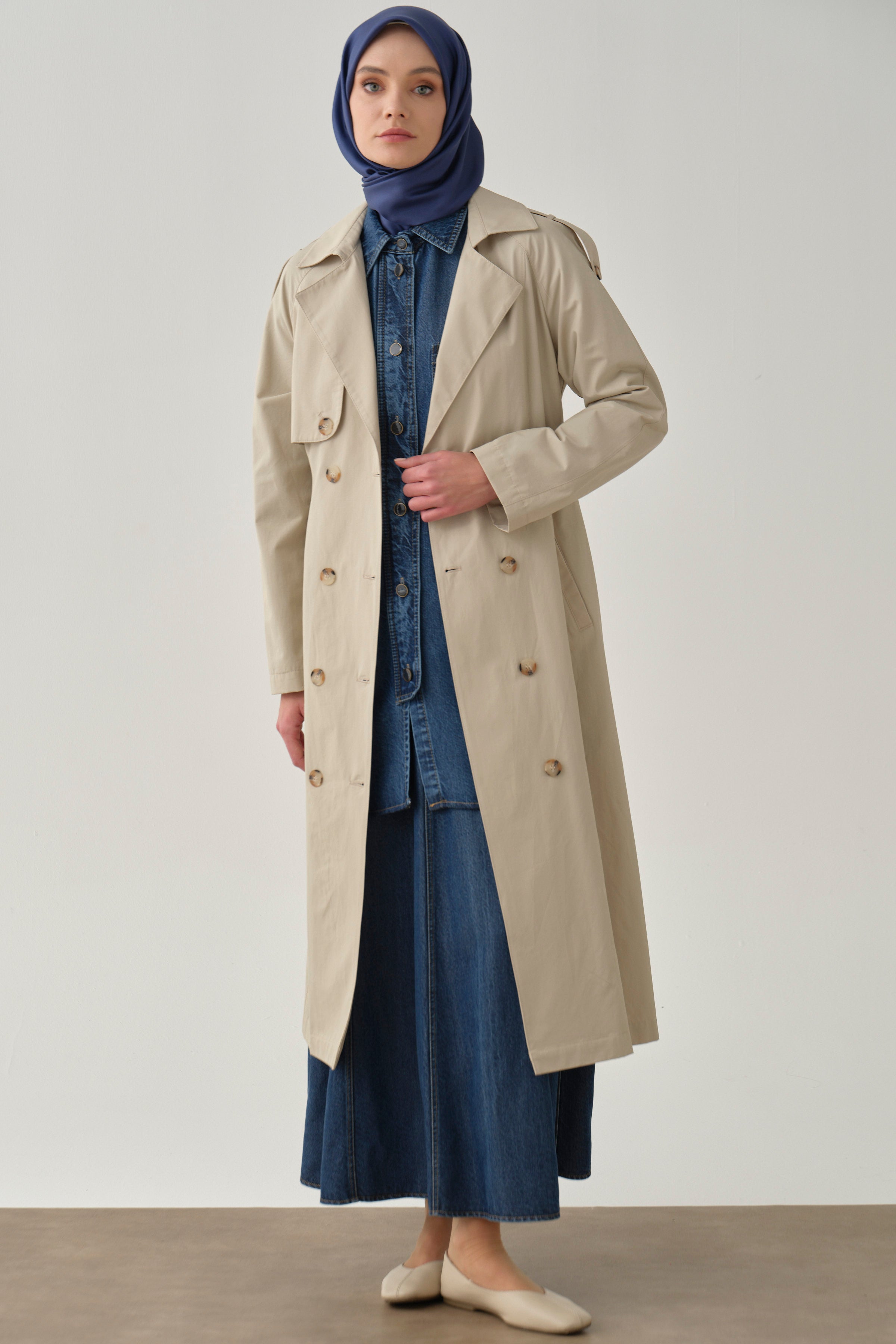 Kemerli Apoletli Trençkot - Bej TUGBA