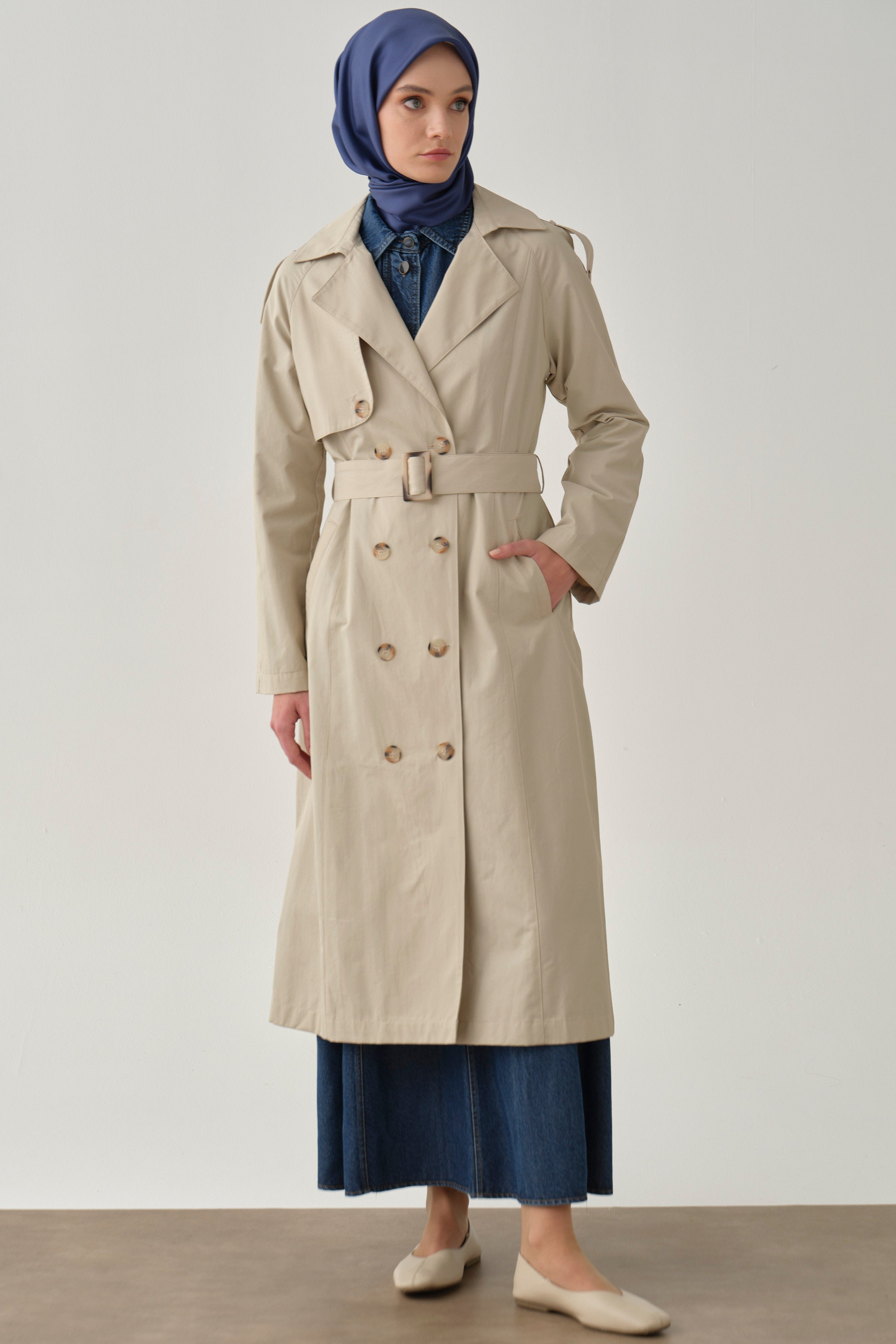 Kemerli Apoletli Trençkot - Bej TUGBA