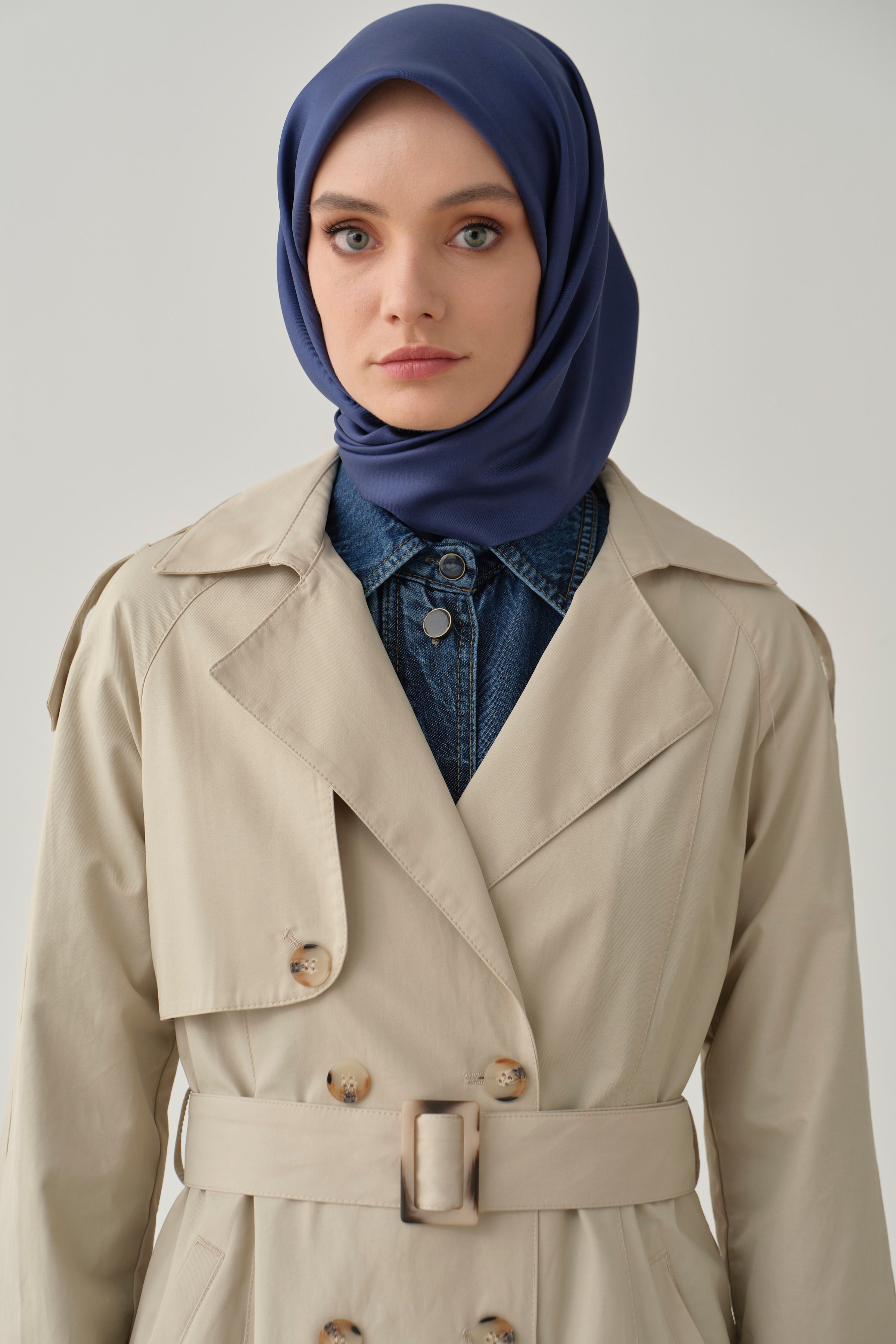 Kemerli Apoletli Trençkot - Bej TUGBA