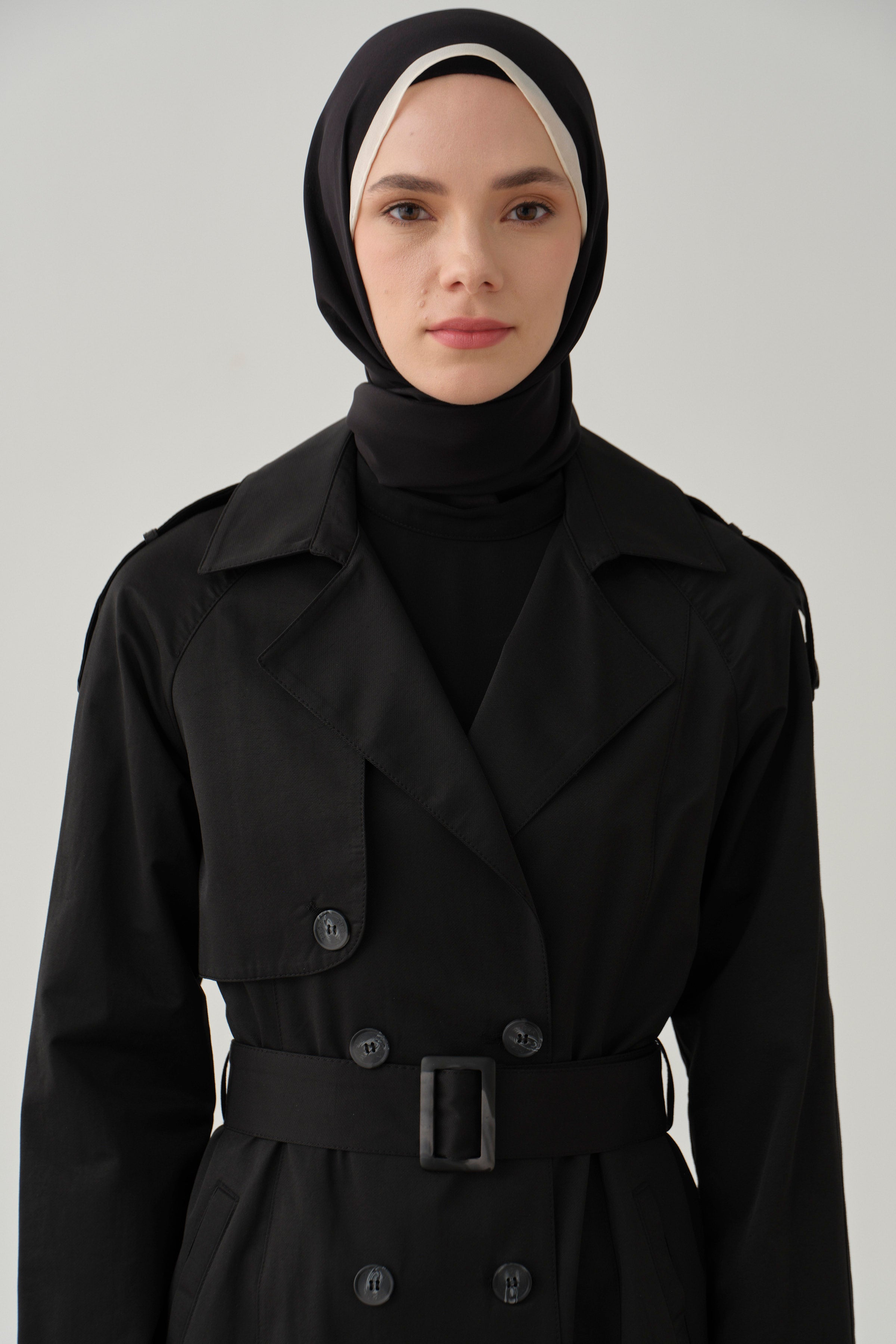 Kemerli Apoletli Trençkot - Siyah TUGBA