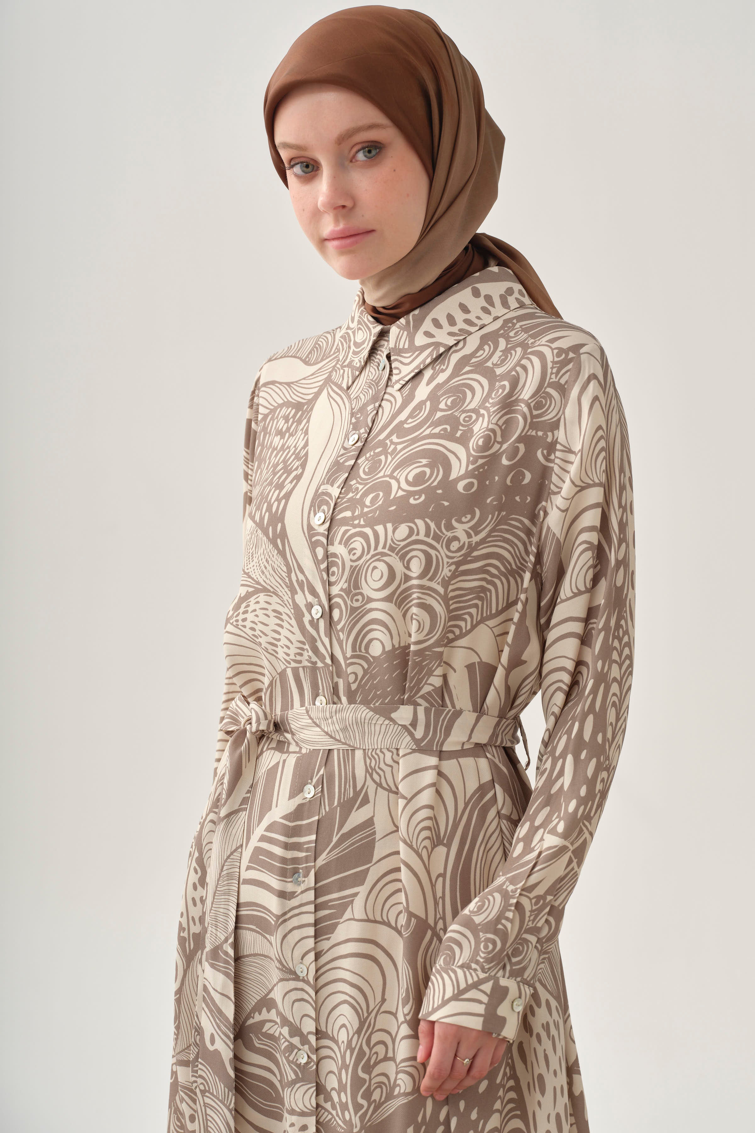 Kemerli Desenli Uzun Tunik - Vizon TUGBA