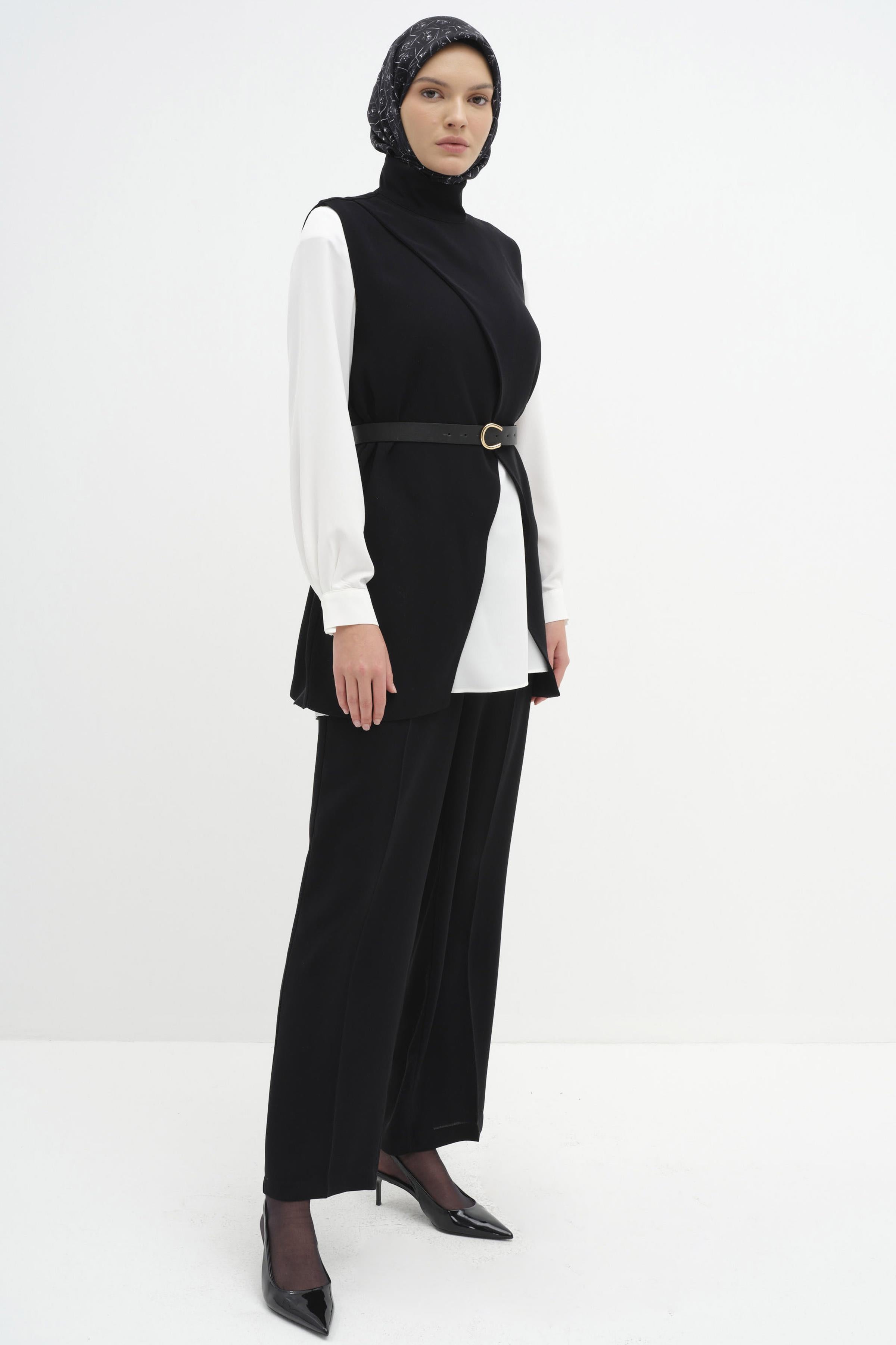 Kemerli Detaylı Üçlü Takım - Siyah TUGBA