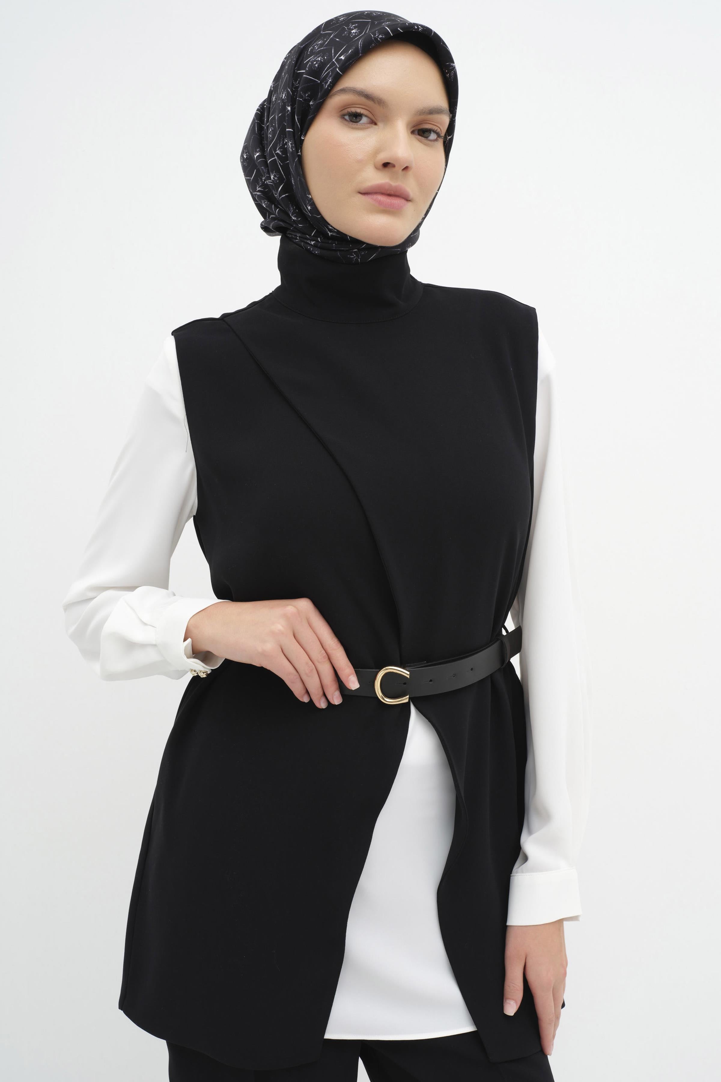 Kemerli Detaylı Üçlü Takım - Siyah TUGBA