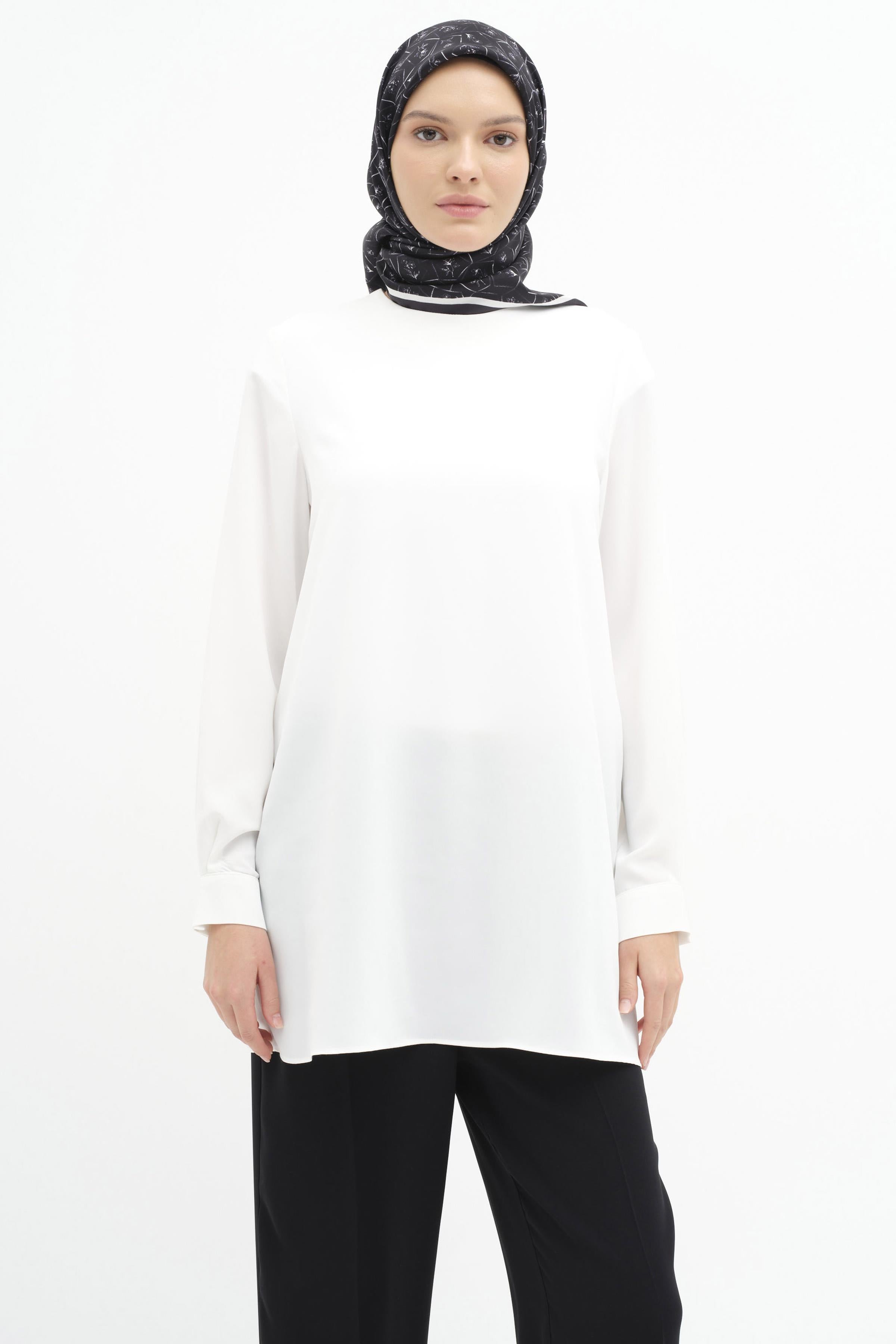 Kemerli Detaylı Üçlü Takım - Siyah TUGBA