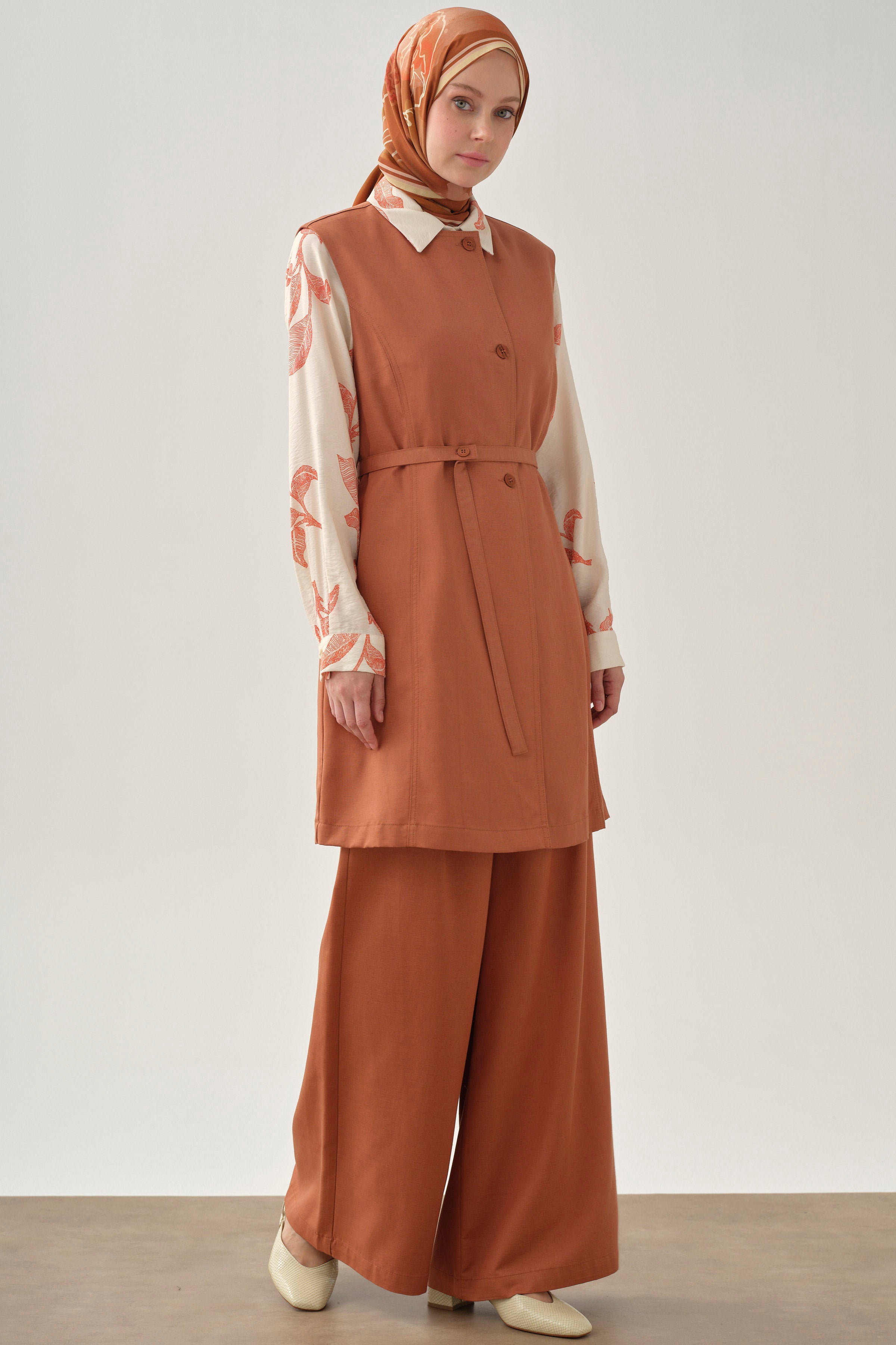 Kemerli Sıfır Yaka Yelek - Kiremit TUGBA