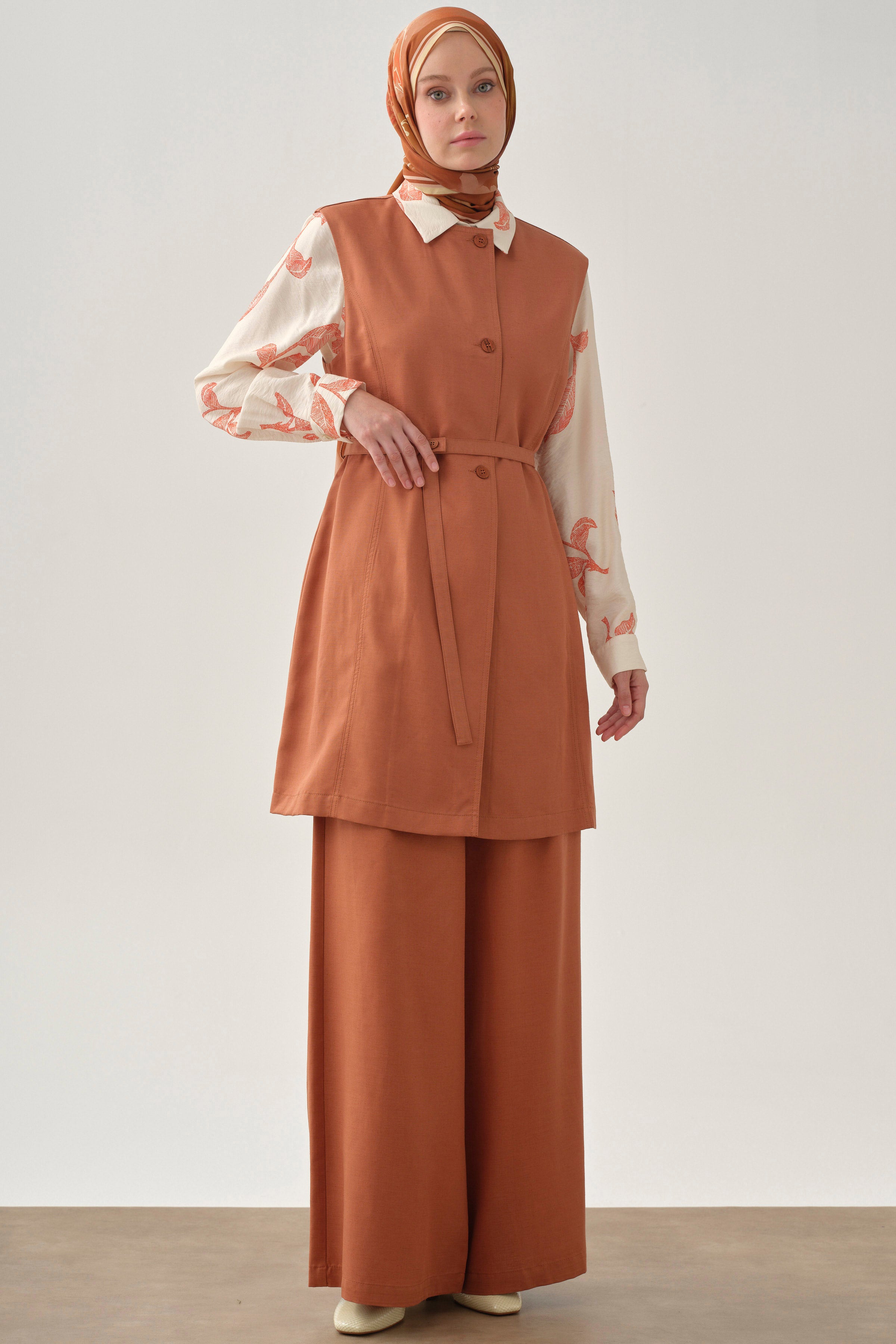 Kemerli Sıfır Yaka Yelek - Kiremit TUGBA