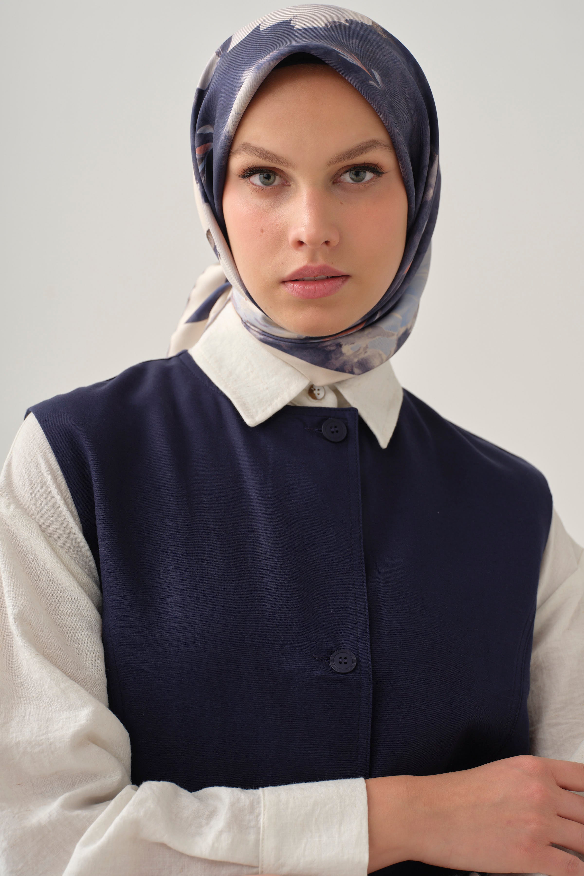 Kemerli Sıfır Yaka Yelek - Lacivert TUGBA