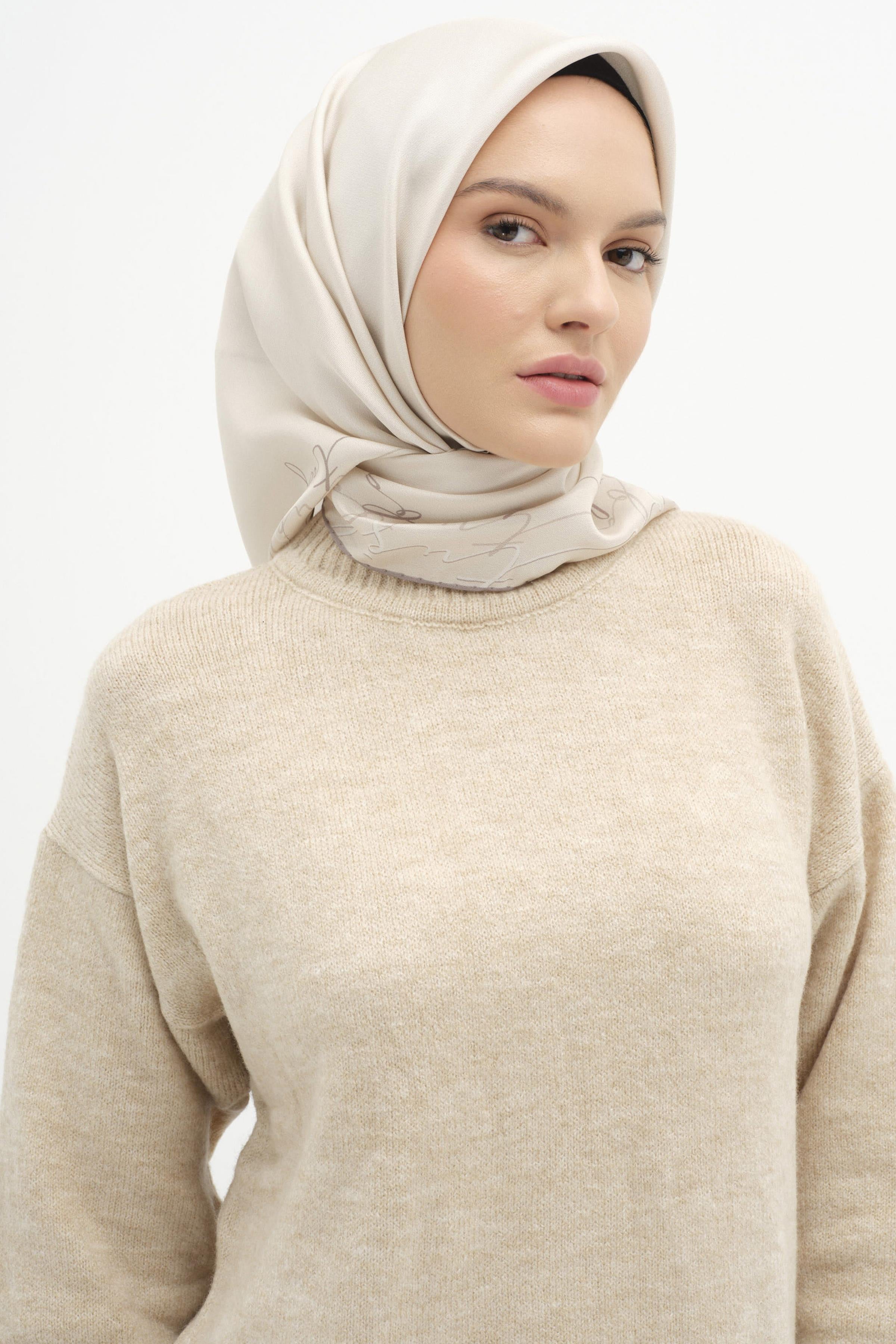 Kenar Detaylı Twill İpek Eşarp - Bej TUGBA