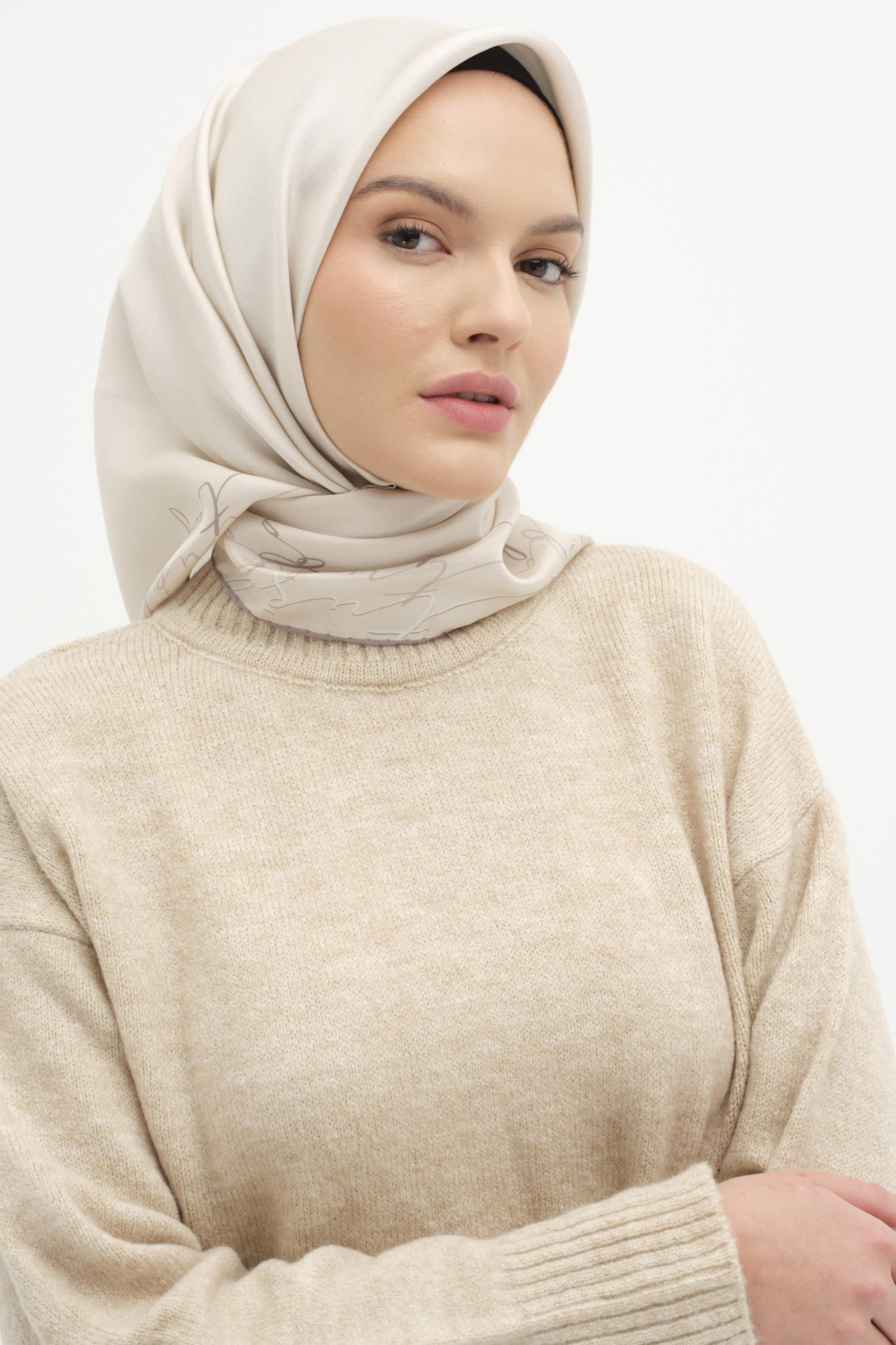 Kenar Detaylı Twill İpek Eşarp - Bej TUGBA