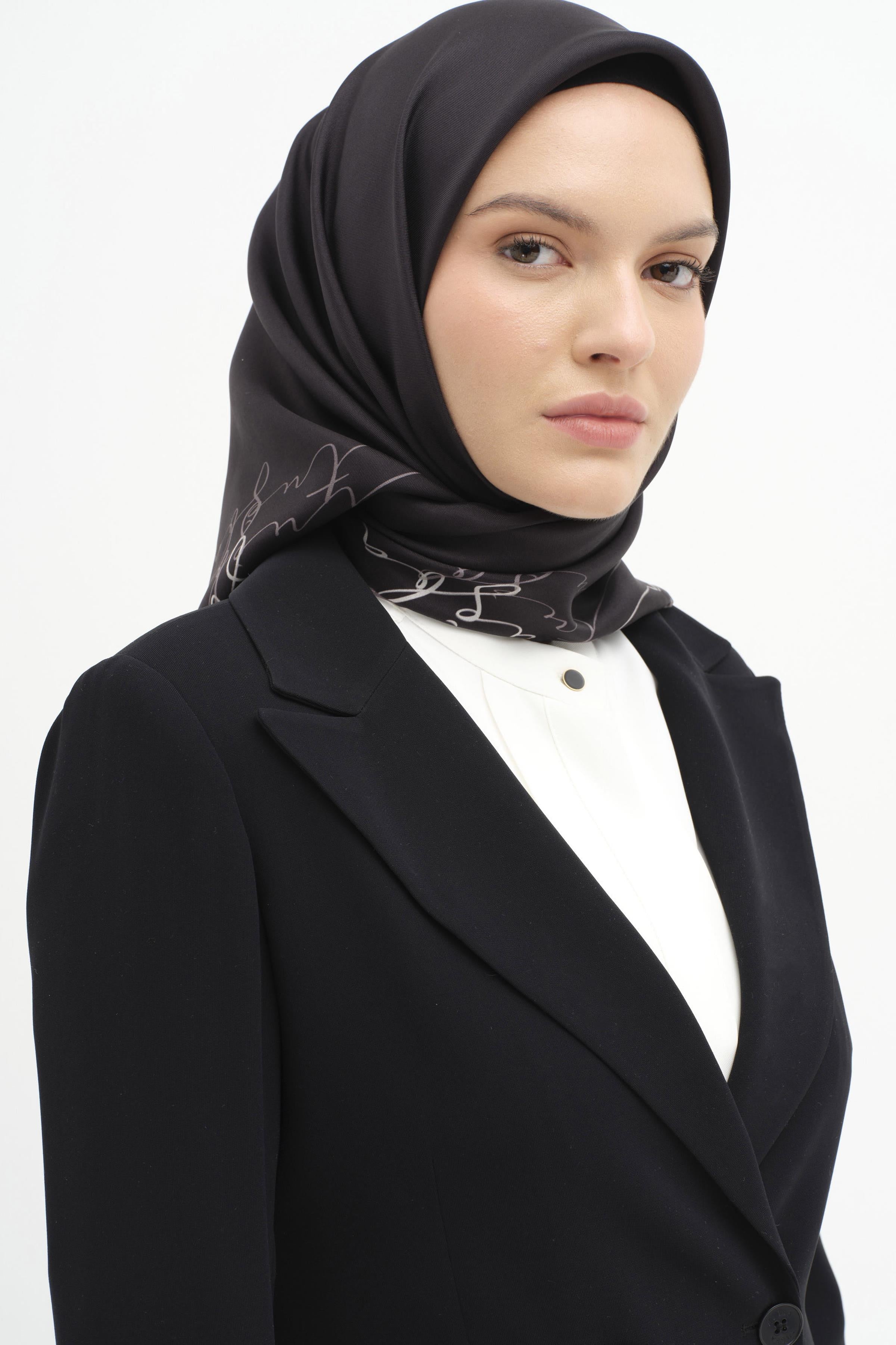 Kenar Detaylı Twill İpek Eşarp - Siyah TUGBA