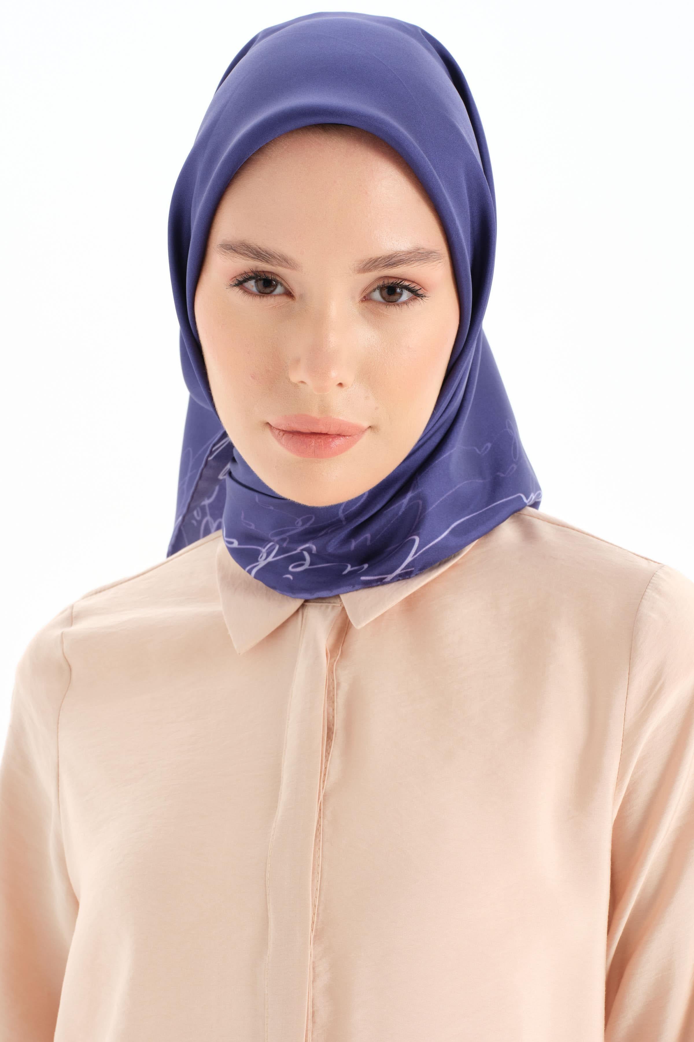 Kenar Detaylı Twill İpek Eşarp - Lacivert TUGBA