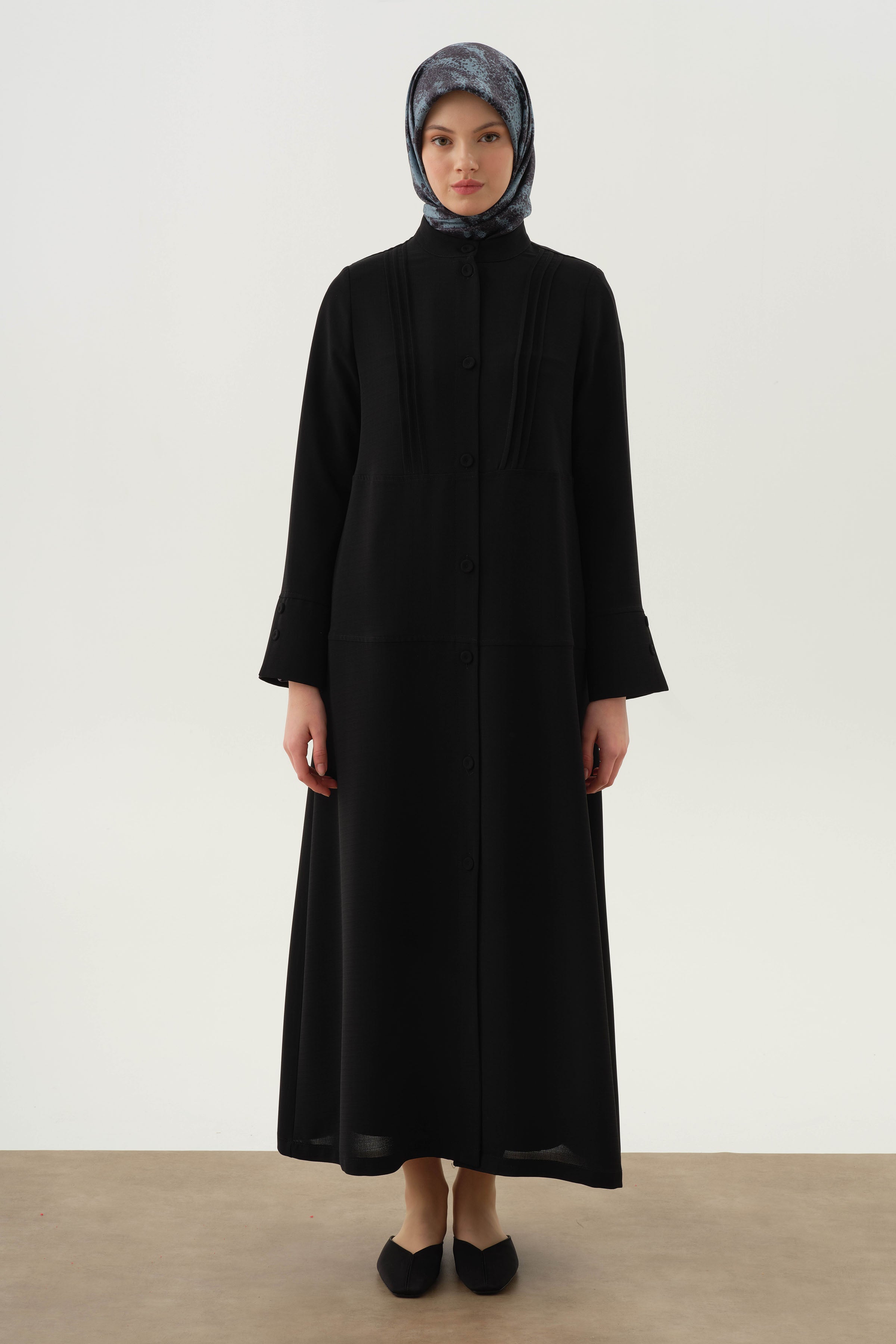 Kesik Detaylı Ferace - Siyah TUGBA