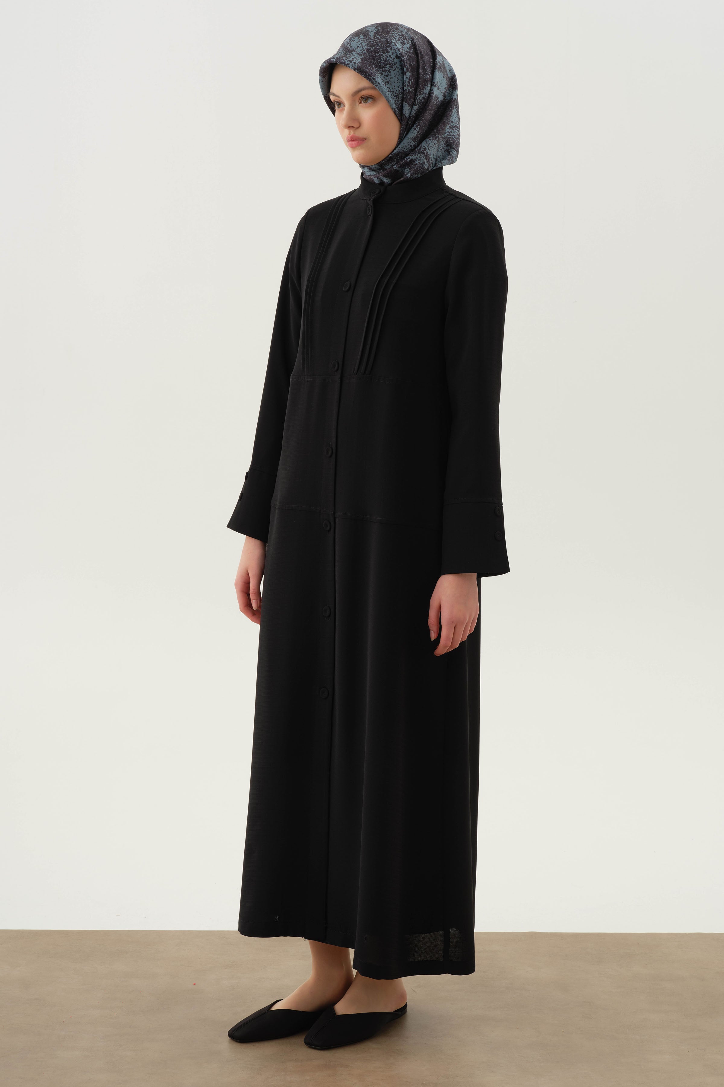 Kesik Detaylı Ferace - Siyah TUGBA