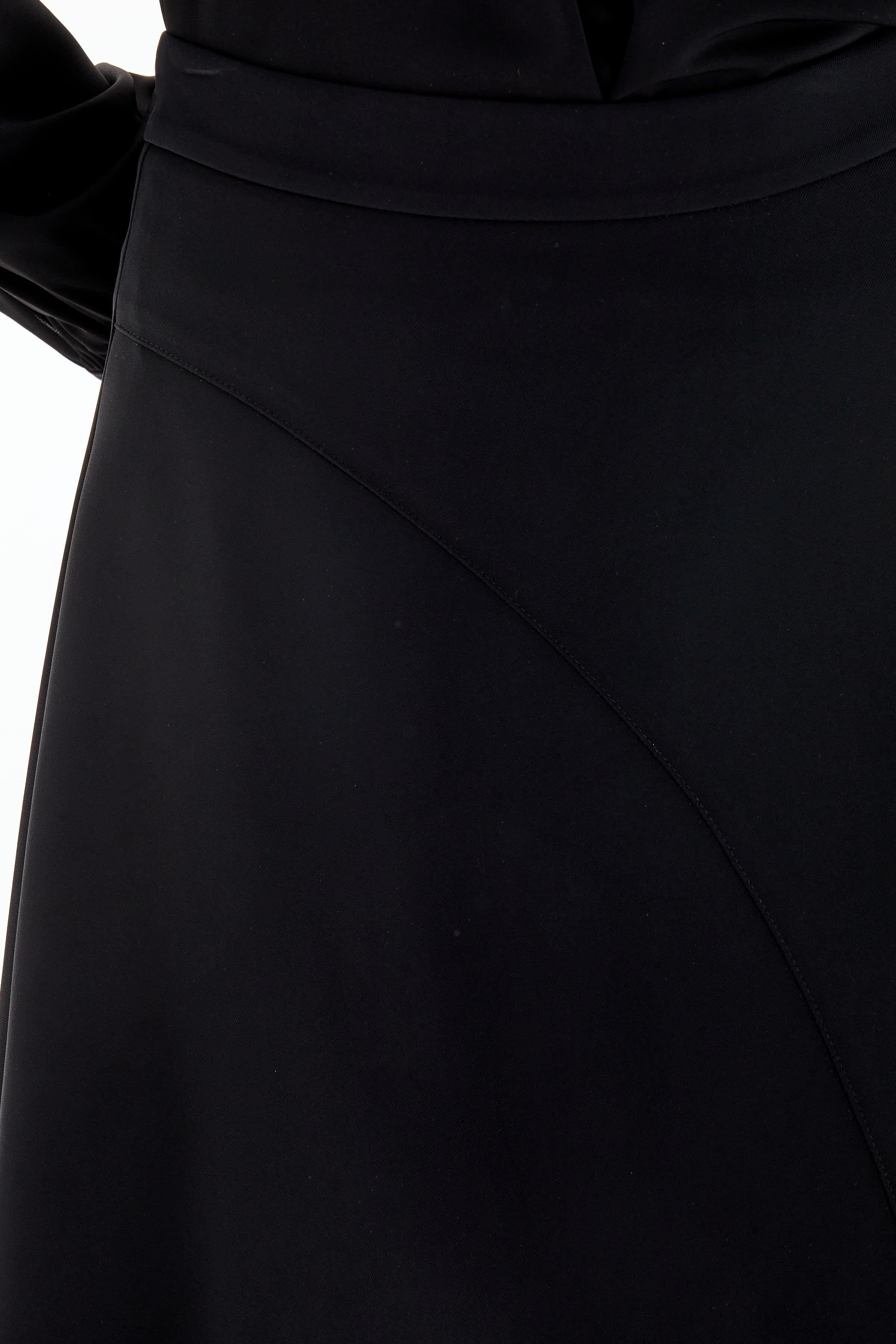 Kesik Detaylı Godeli Etek - Siyah TUGBA