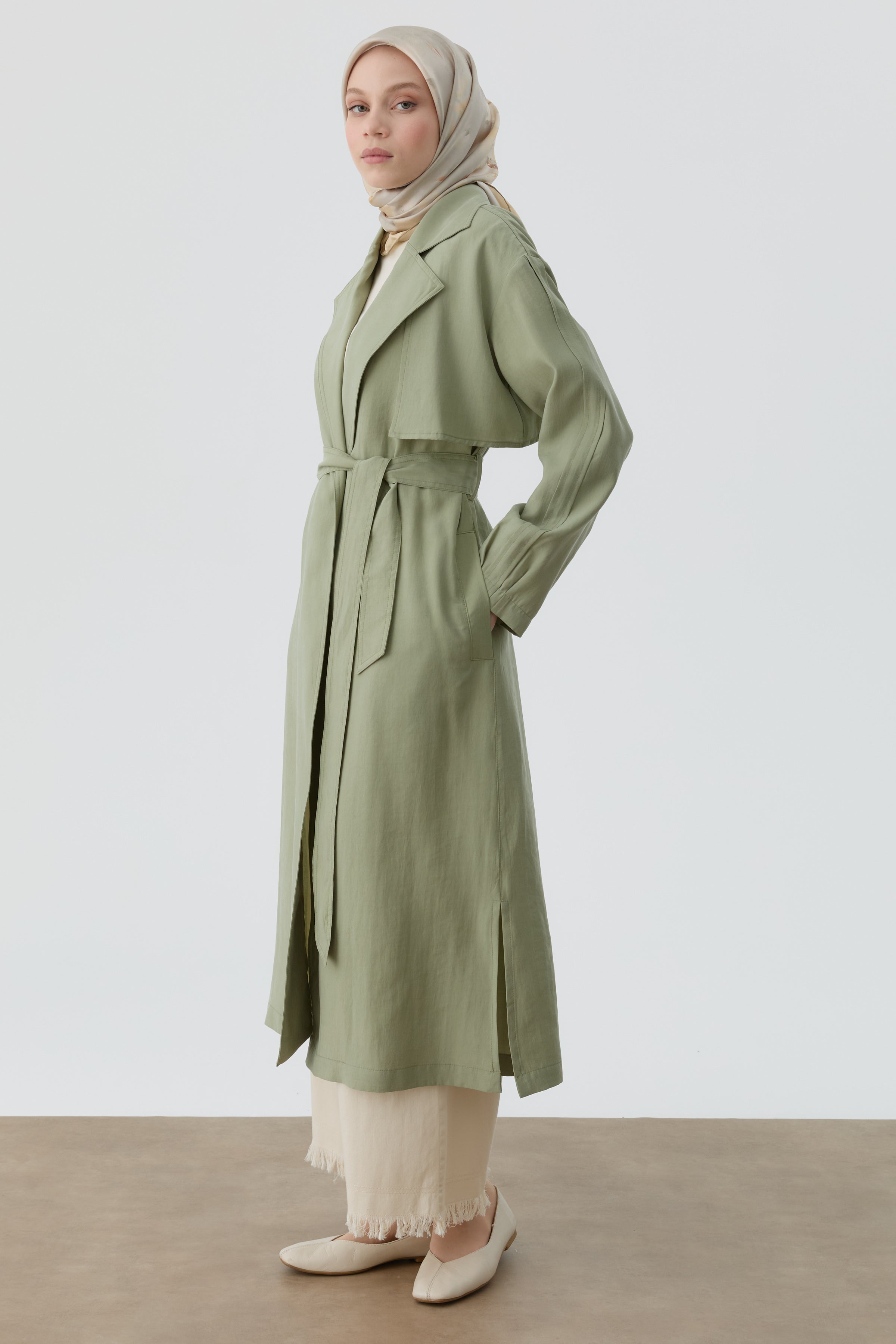 Kollar Pile Detaylı Trenç - Mint TUGBA