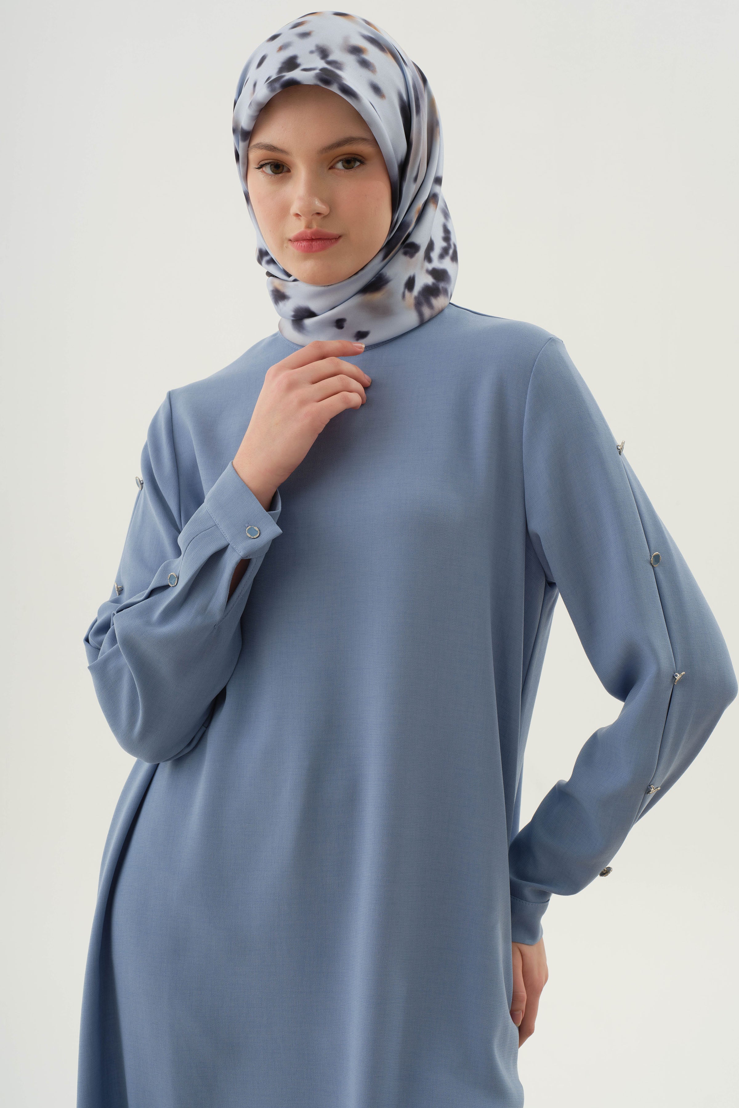 Kollar Plikaşe Düğme Detaylı Tunik - Açık Mavi TUGBA