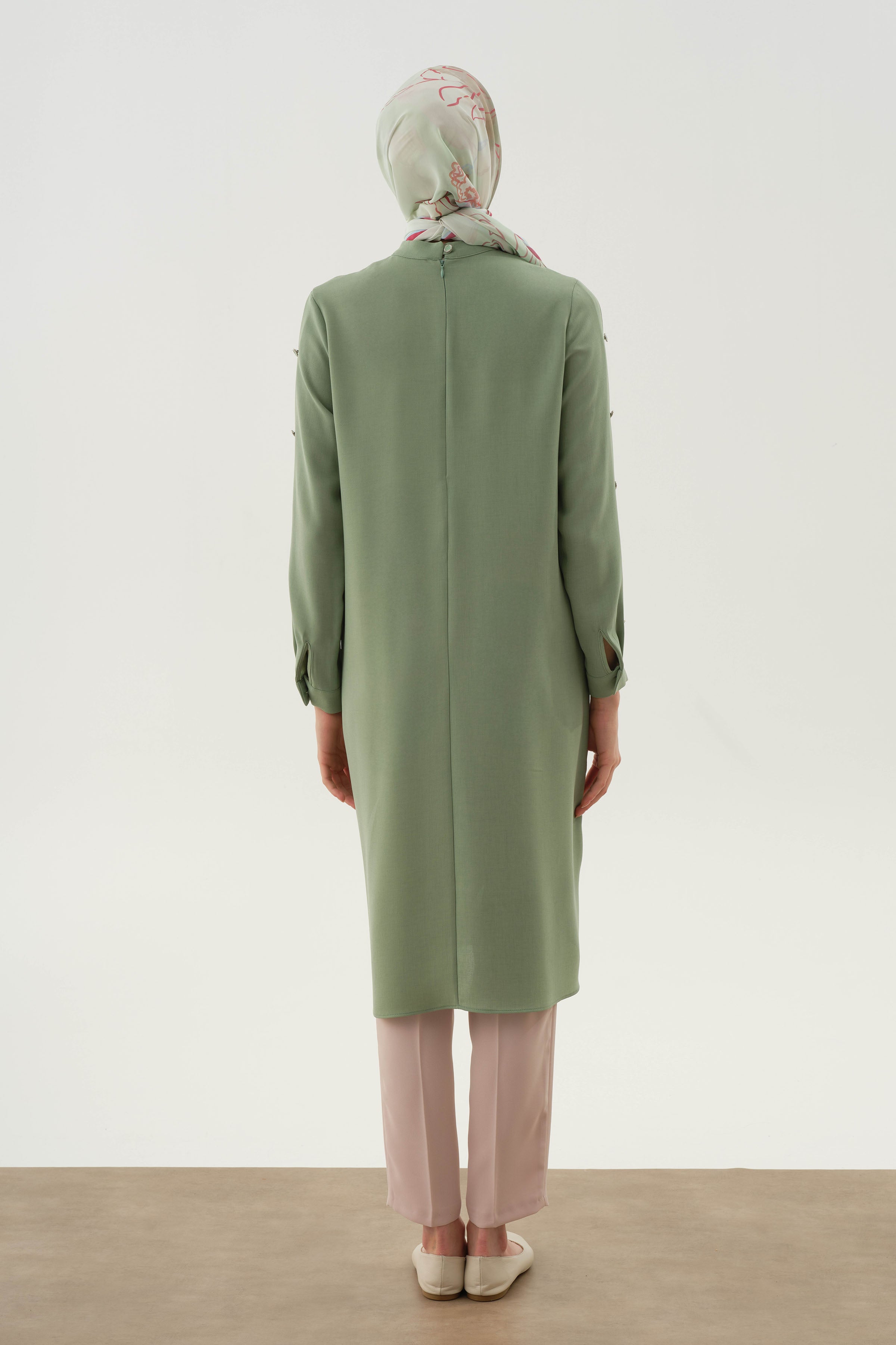 Kollar Plikaşe Düğme Detaylı Tunik - Su Yeşili TUGBA