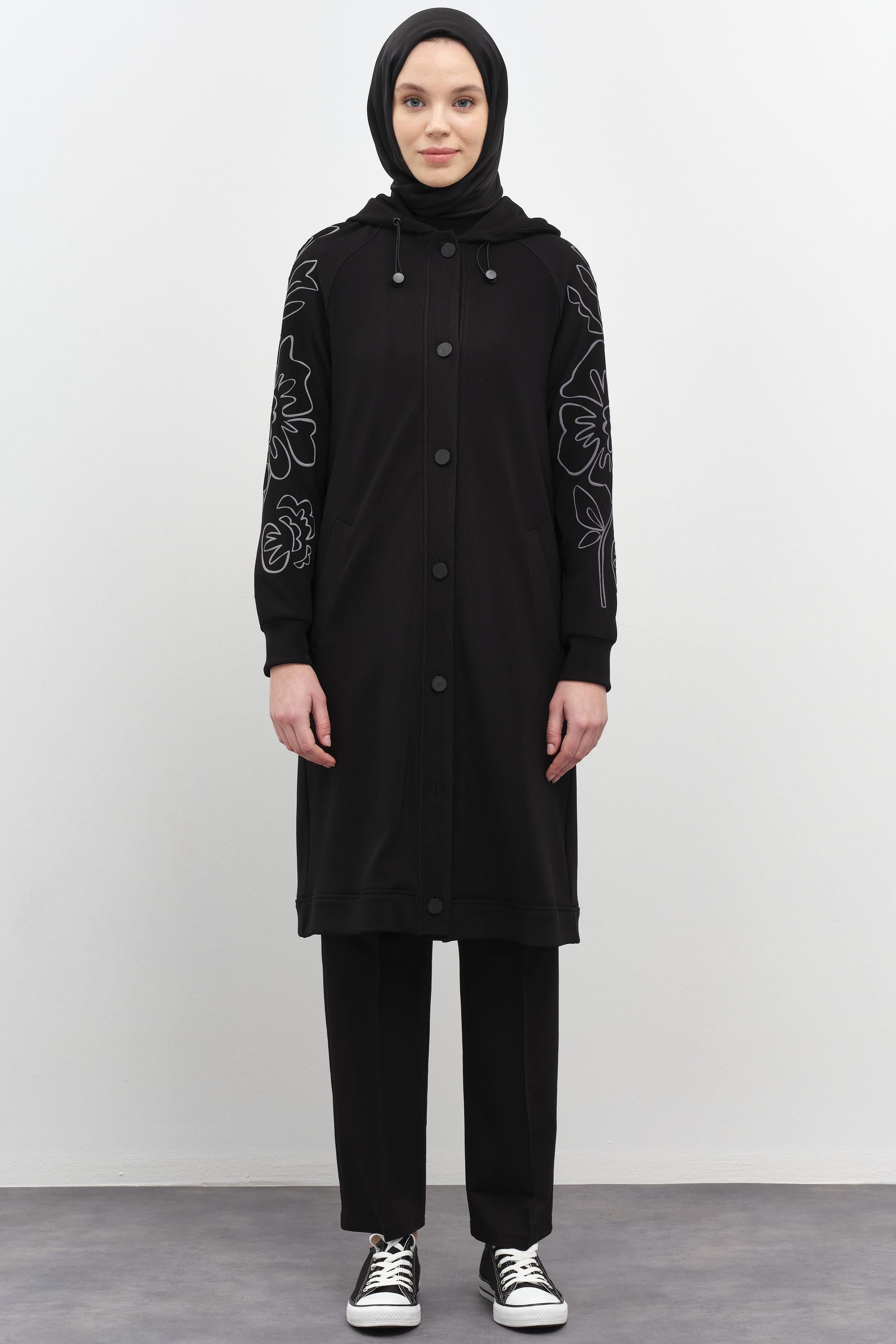 Kolları Desen Baskılı Örme Kap - Siyah TUGBA