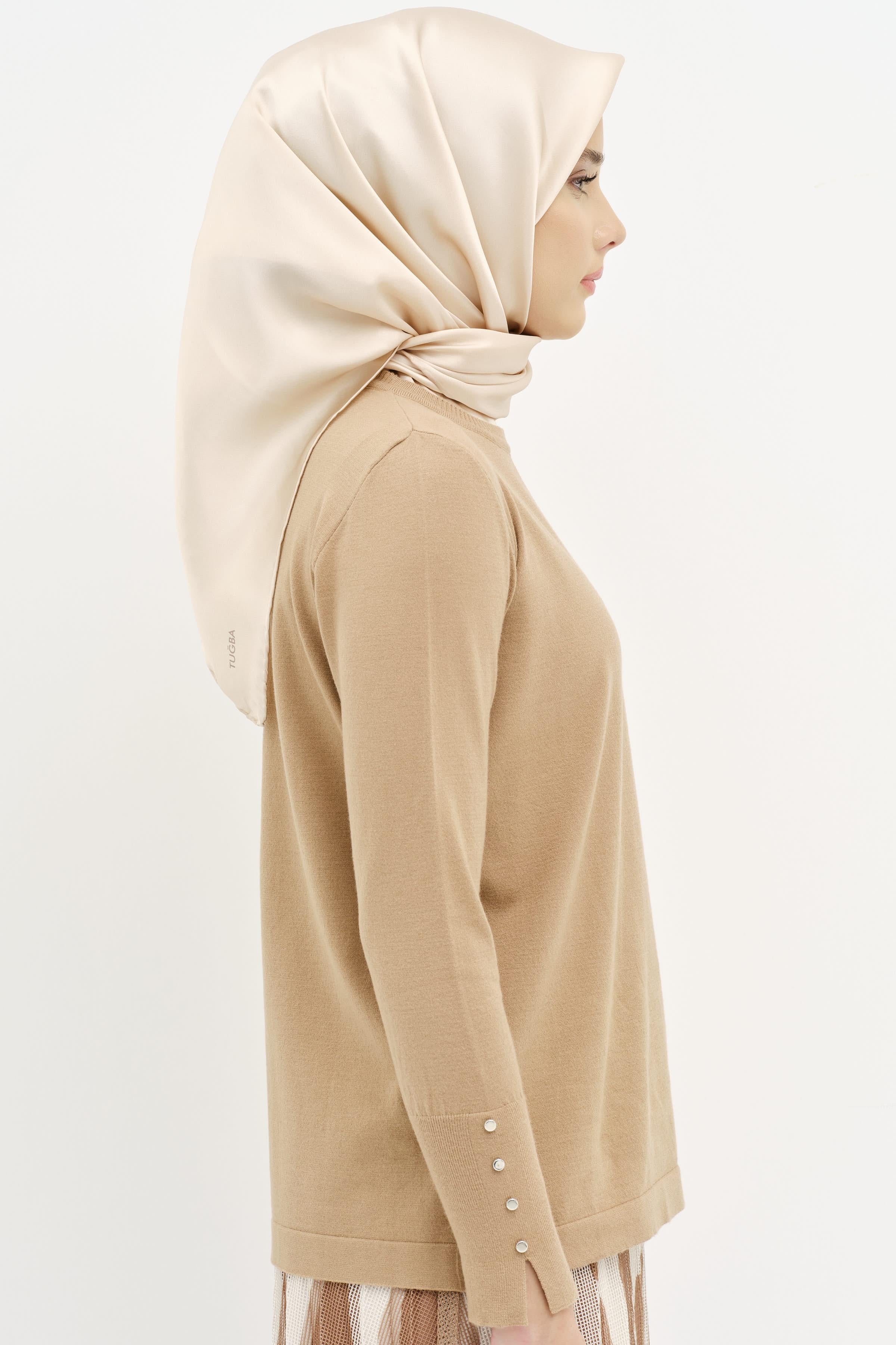 Kolları Düğme Detaylı Sıfır Yaka Kazak - Camel TUGBA