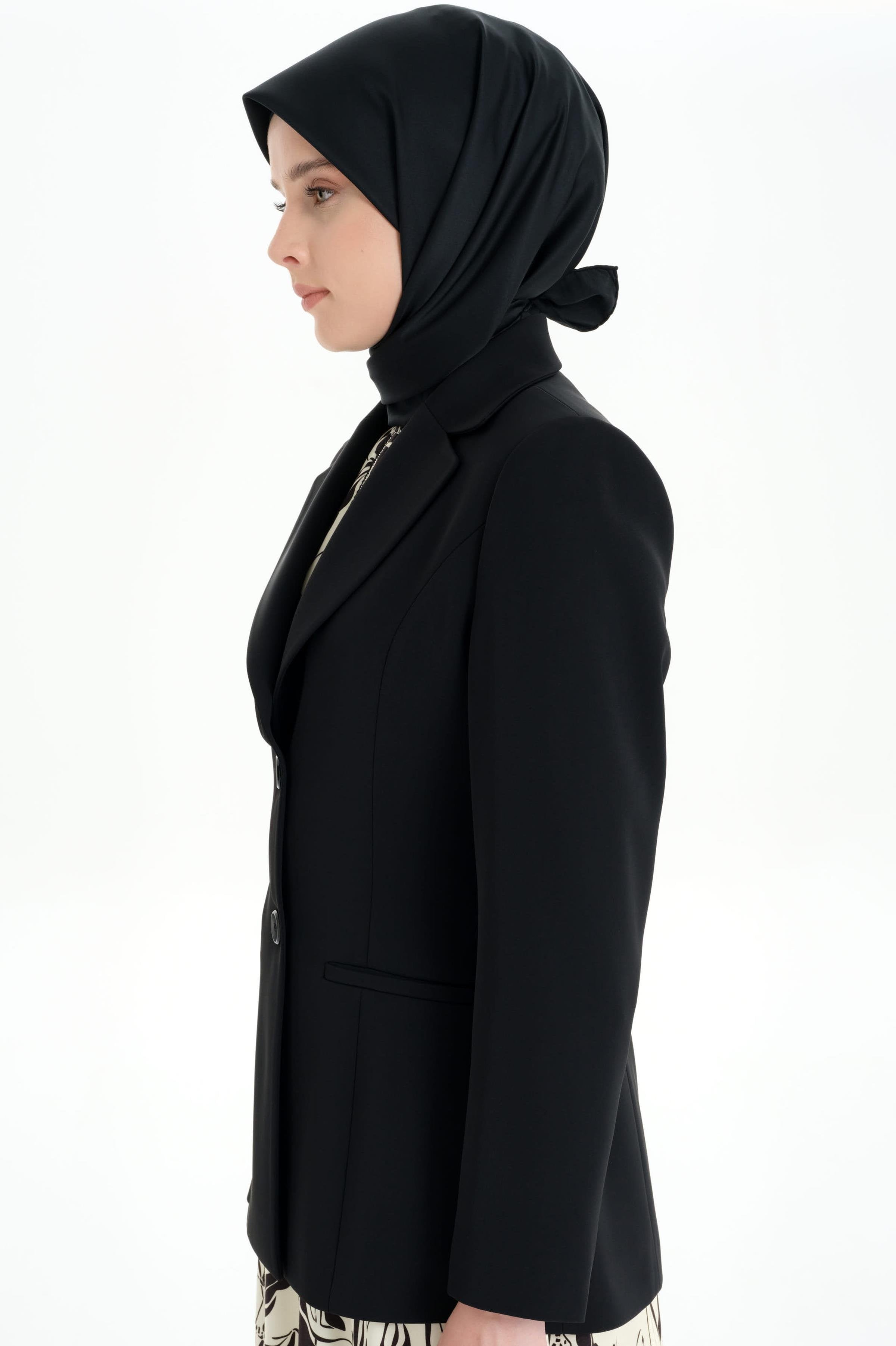 Kolları Düğmeli Blazer Ceket - Siyah TUGBA