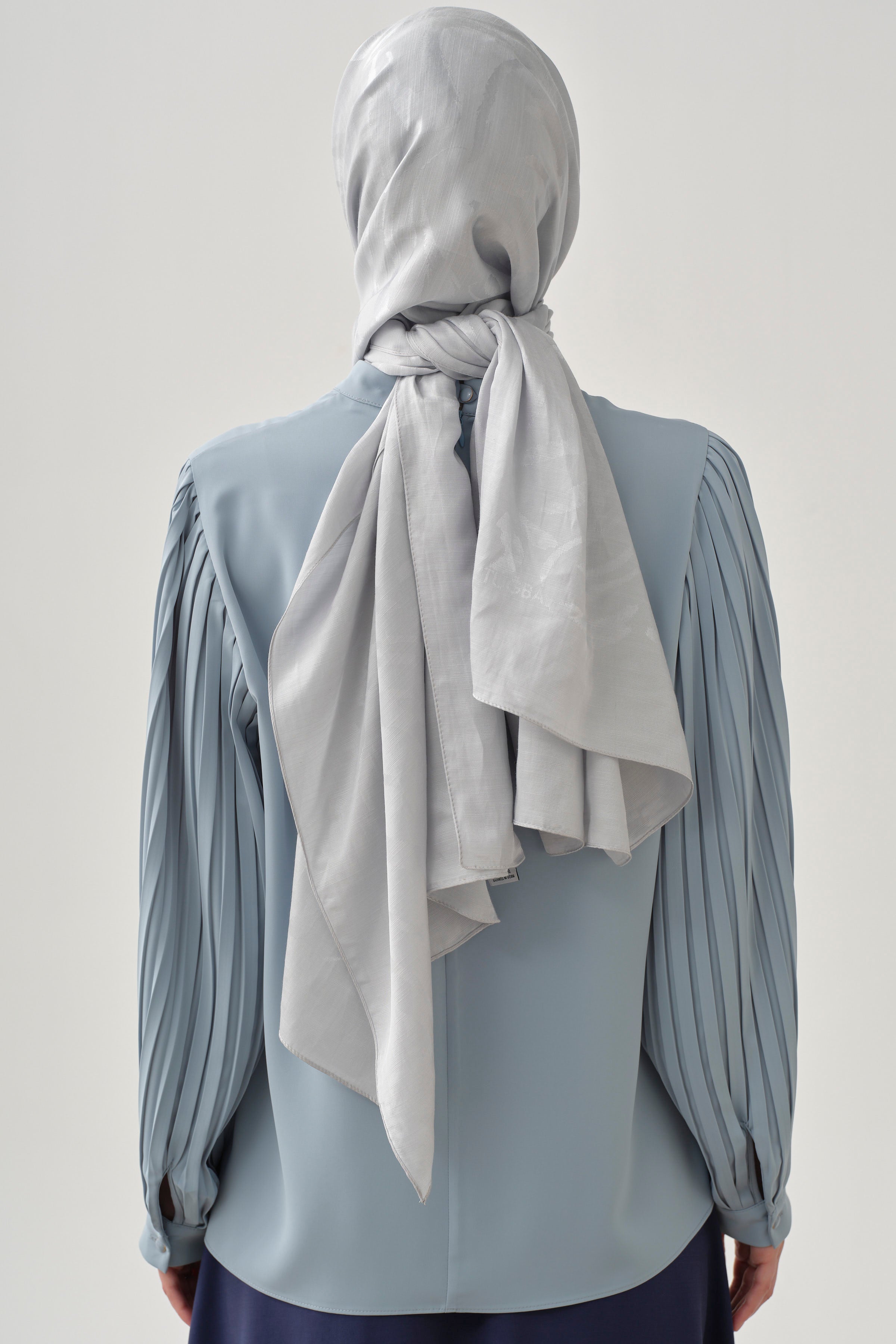 Kolları Pliseli Bluz - Açık Mavi TUGBA