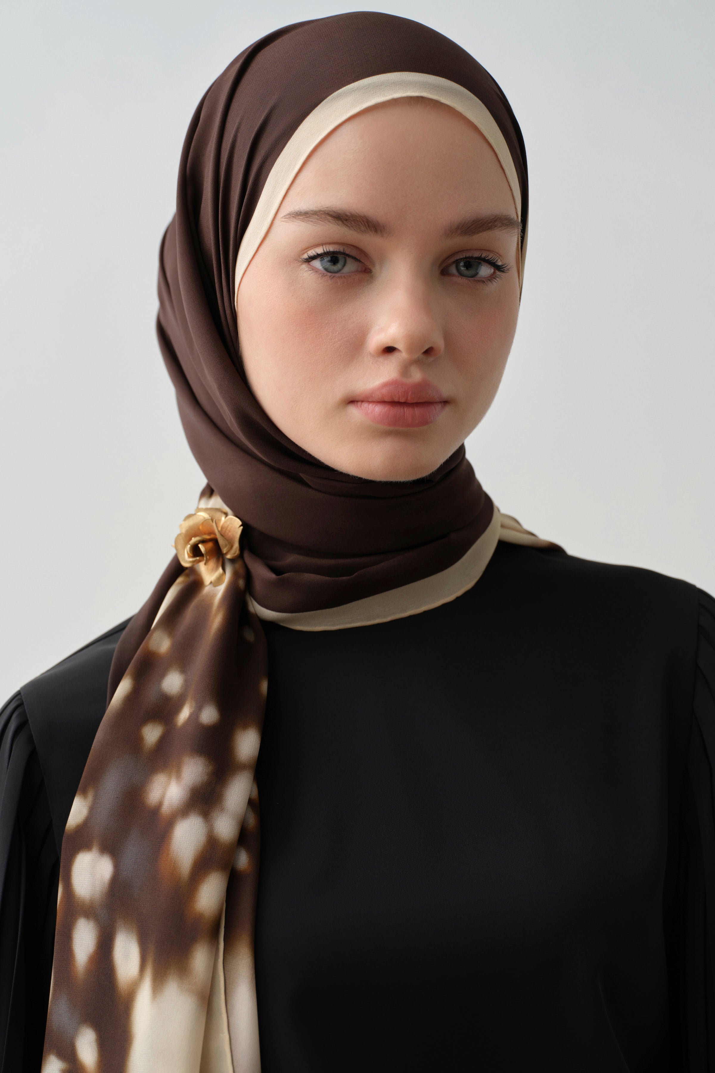 Kolları Pliseli Bluz - Siyah TUGBA