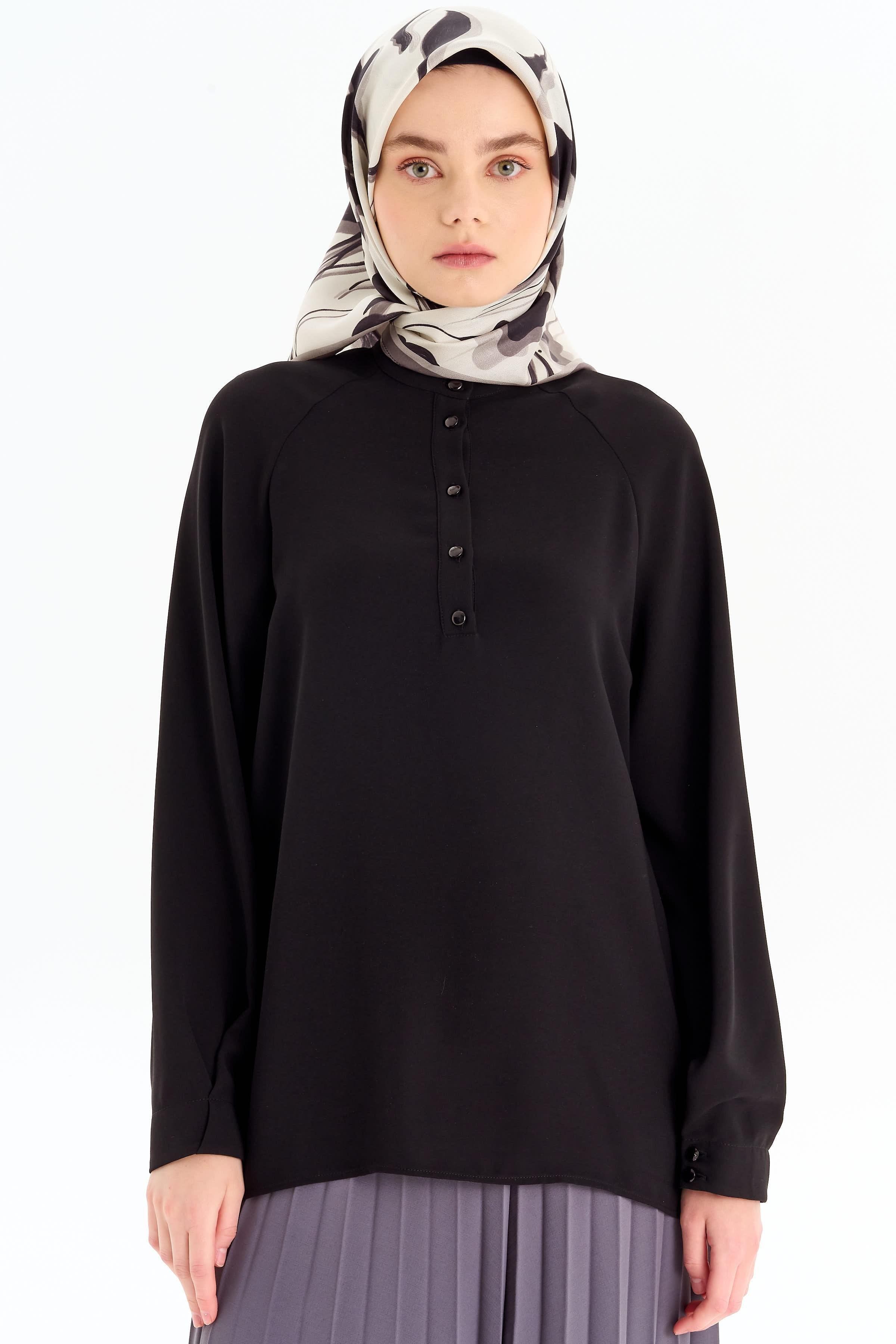 Kolu Pile Detaylı Bluz - Siyah TUGBA