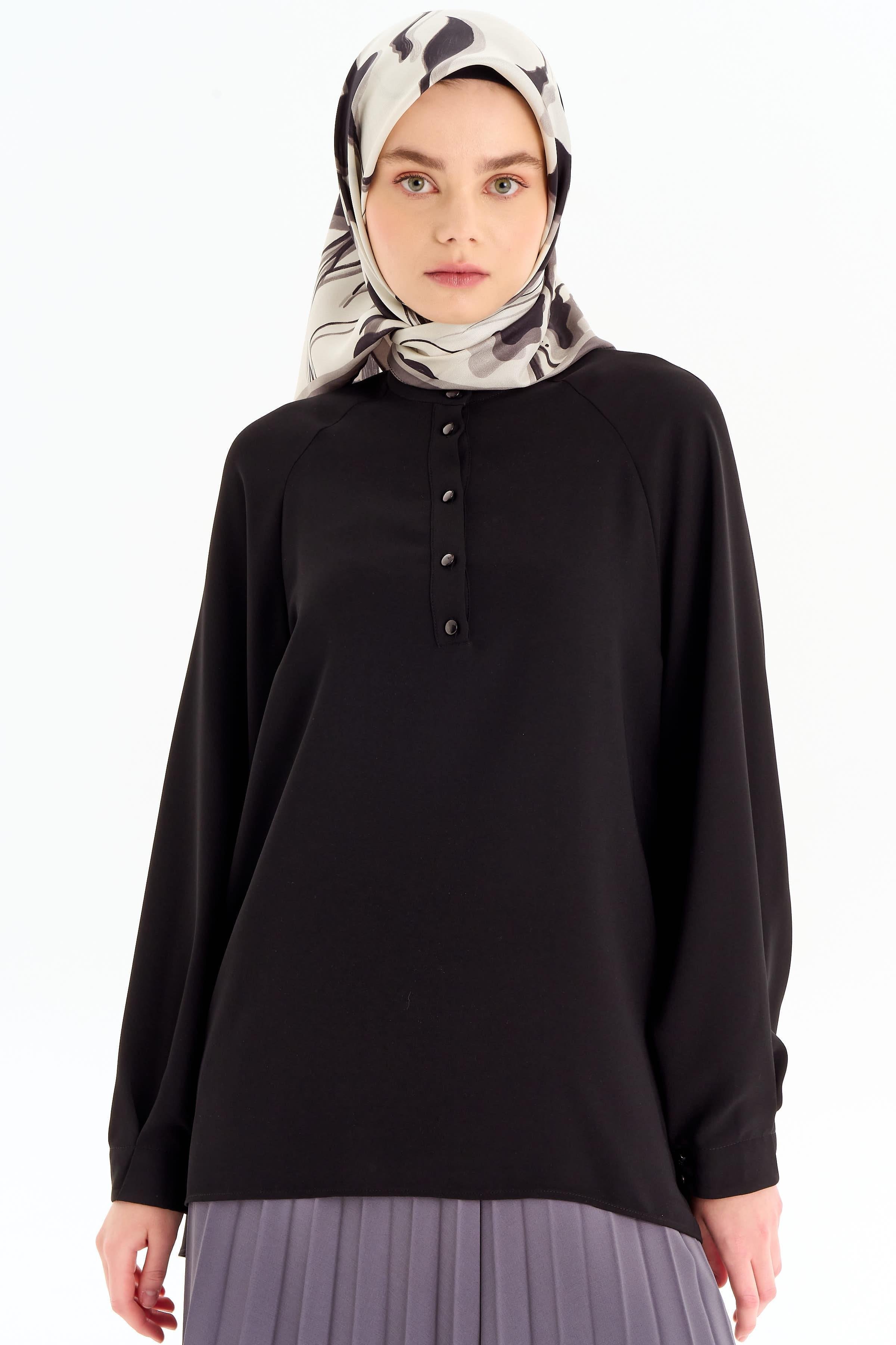 Kolu Pile Detaylı Bluz - Siyah TUGBA