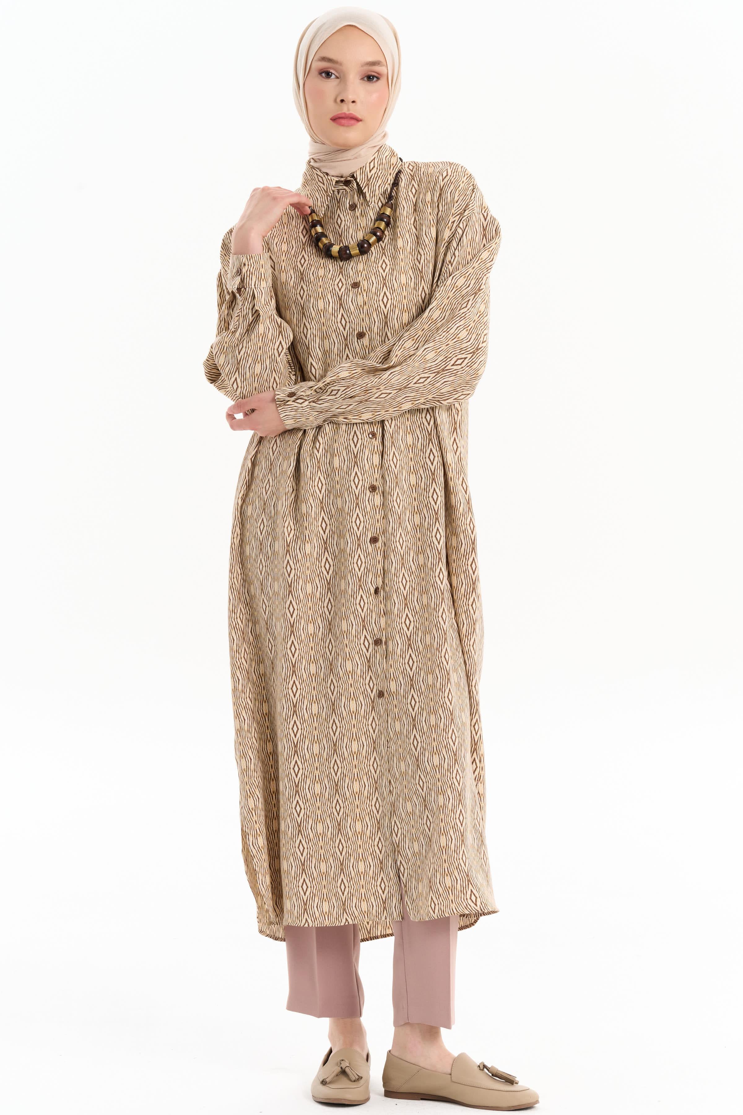 Kolye Detaylı Desenli Tunik - Camel TUGBA