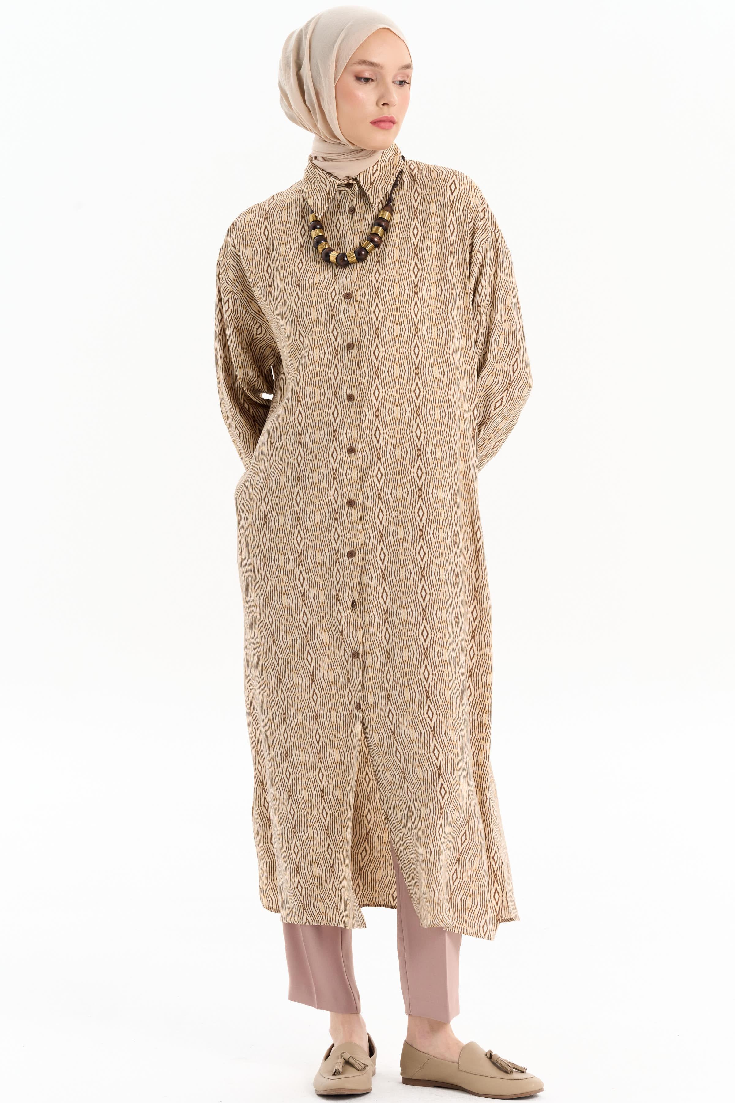 Kolye Detaylı Desenli Tunik - Camel TUGBA