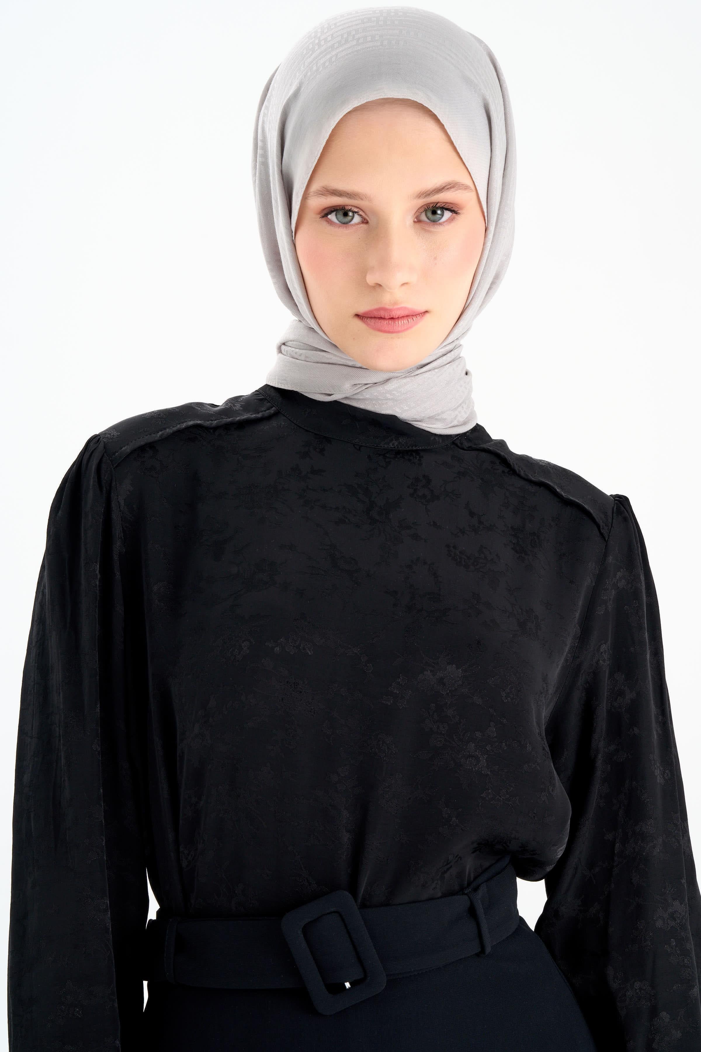 Kravat Detaylı Bluz - Siyah TUGBA