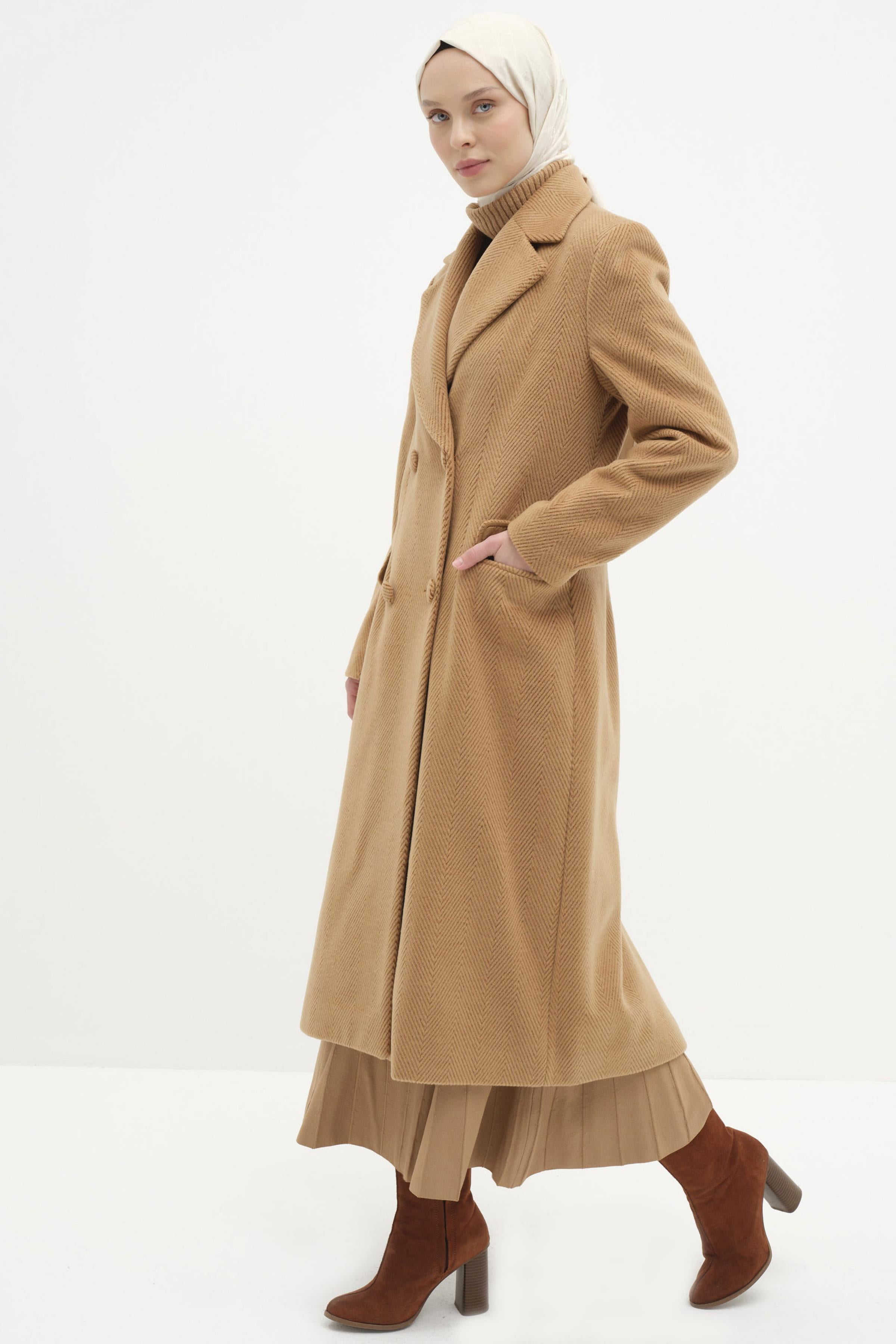 Kruvaze Balıksırtı Desenli Kaban - Camel TUGBA