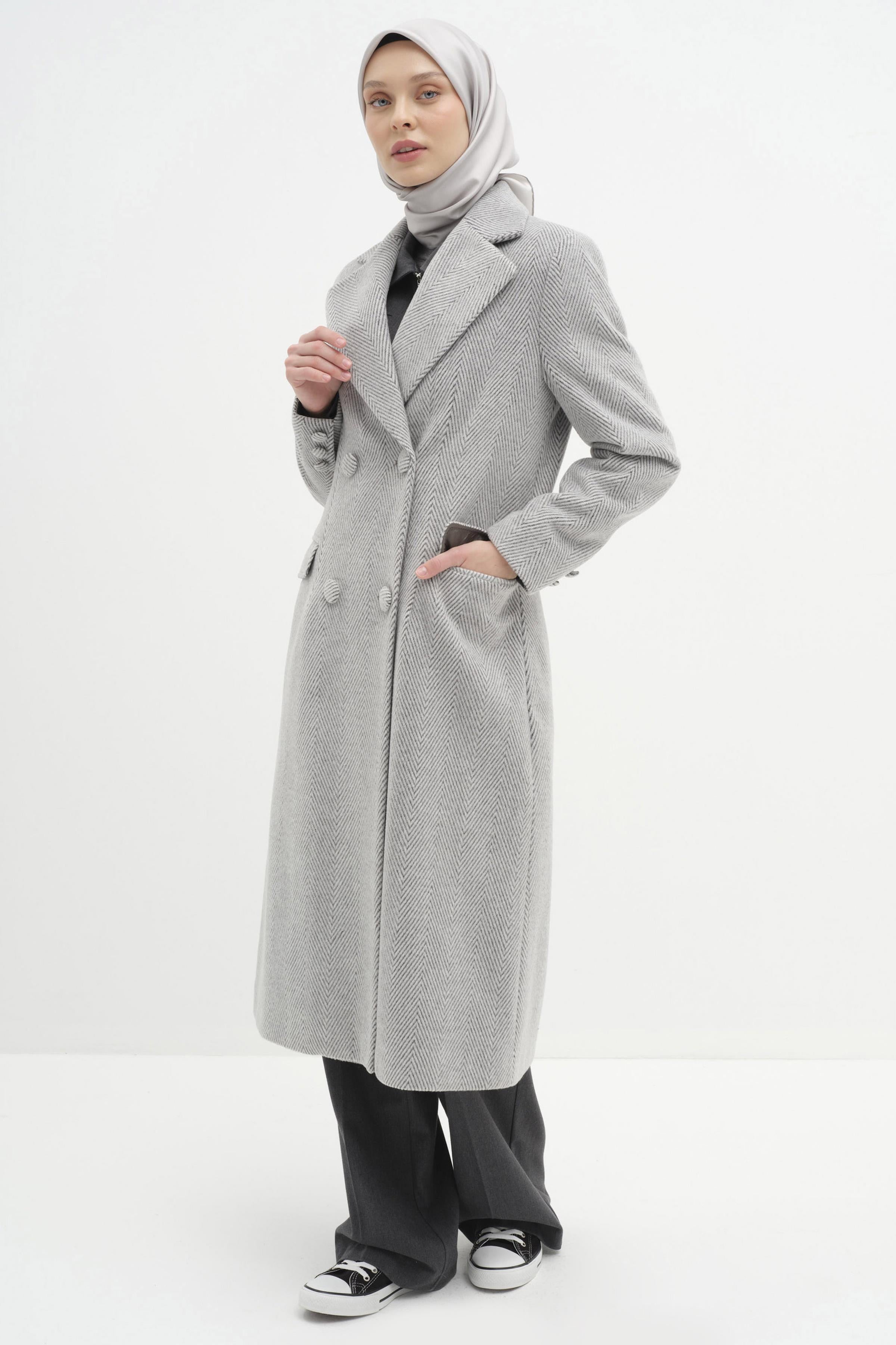 Kruvaze Balıksırtı Desenli Kaban - Gri TUGBA