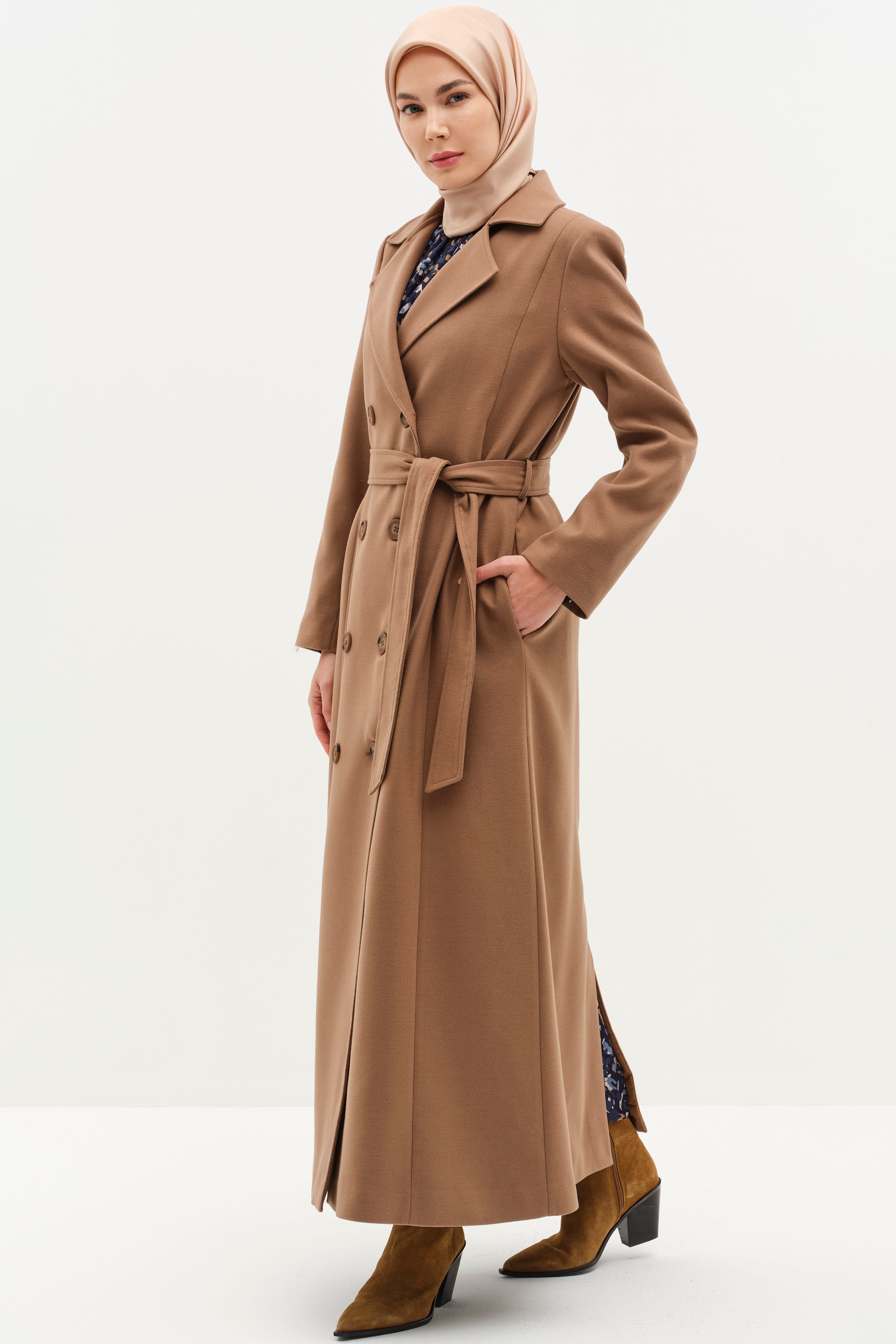 Kruvaze Beli Kuşaklı Manto - Camel TUGBA