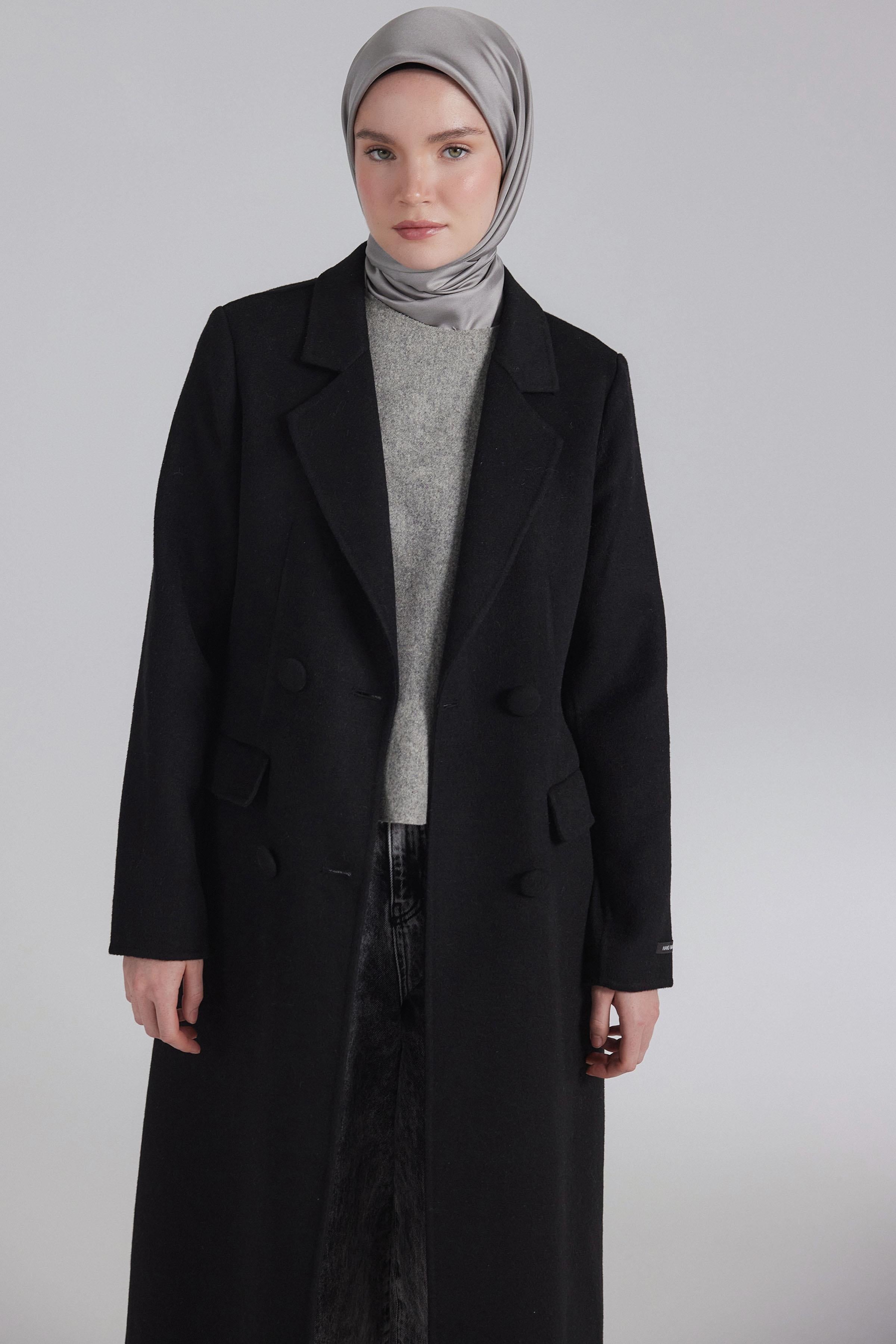 Double Yün Kruvaze Düğmeli Kaban - Siyah TUGBA