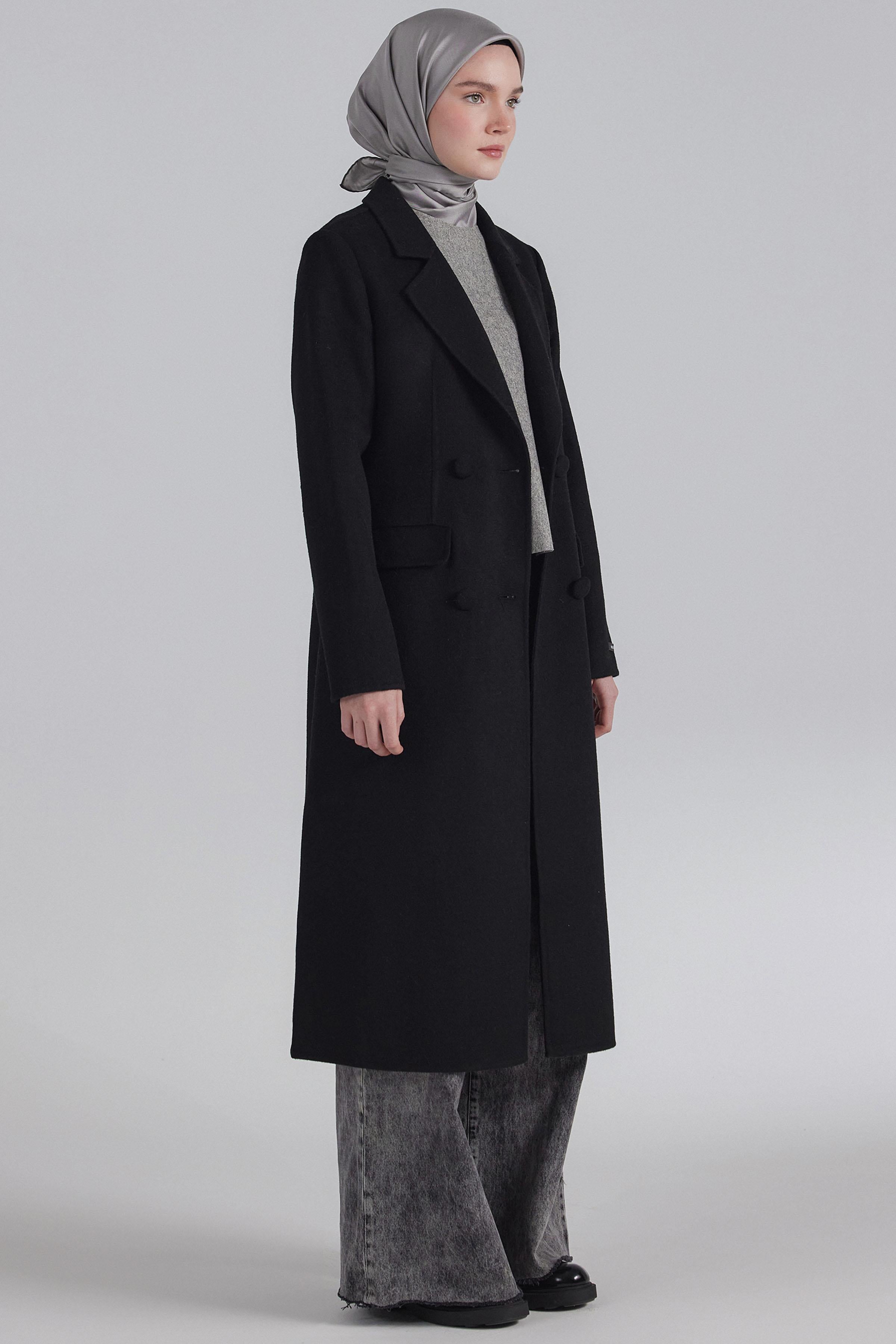 Double Yün Kruvaze Düğmeli Kaban - Siyah TUGBA