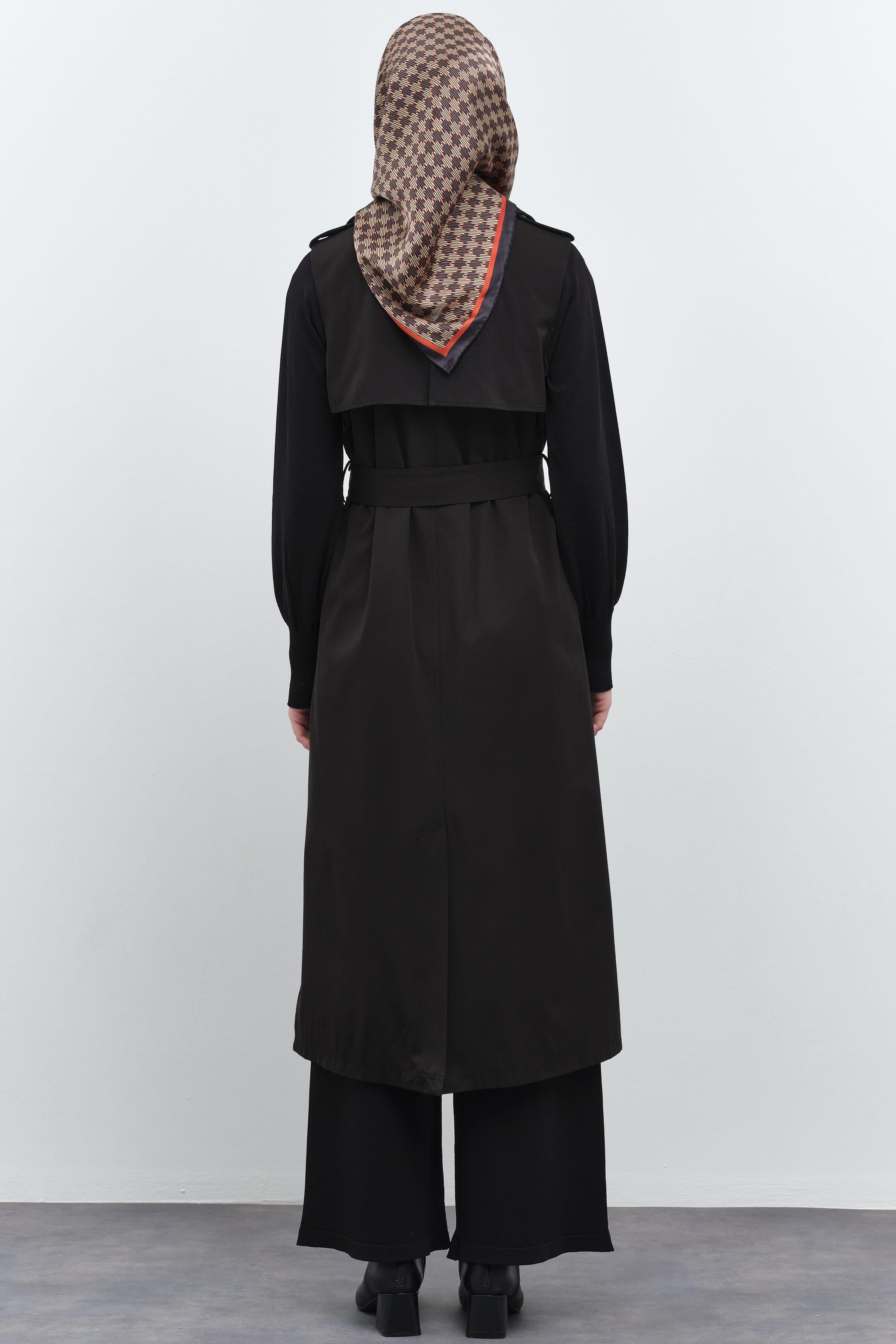 Kruvaze Düğmeli Uzun Yelek - Siyah TUGBA